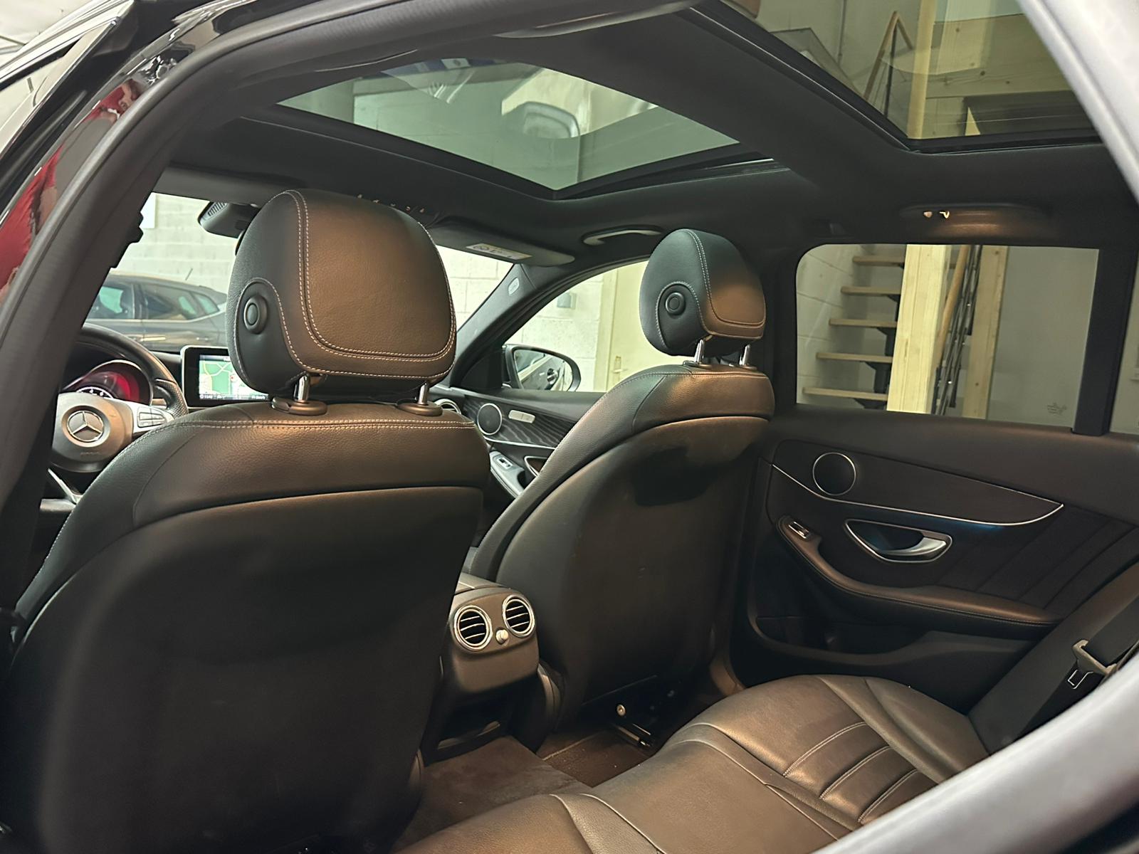 MERCEDES-BENZ C 400 AMG Line 4Matic 7G-Tronic-image-6