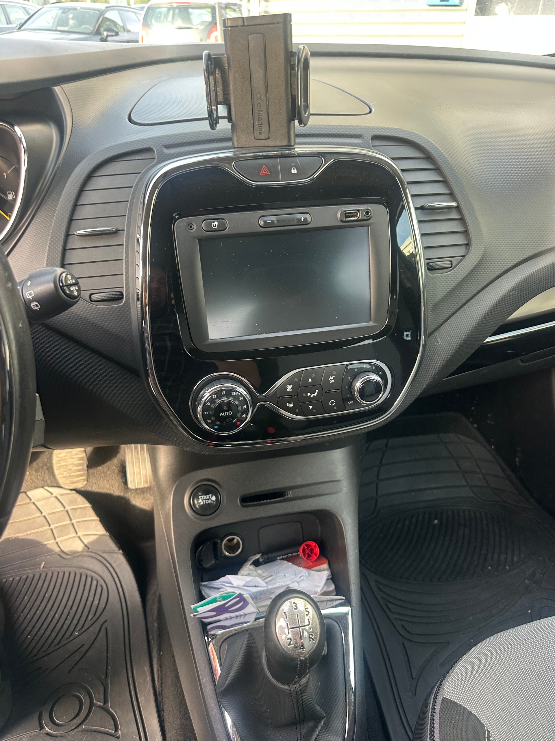 RENAULT Captur 1.5 dCi Privilège-image-7