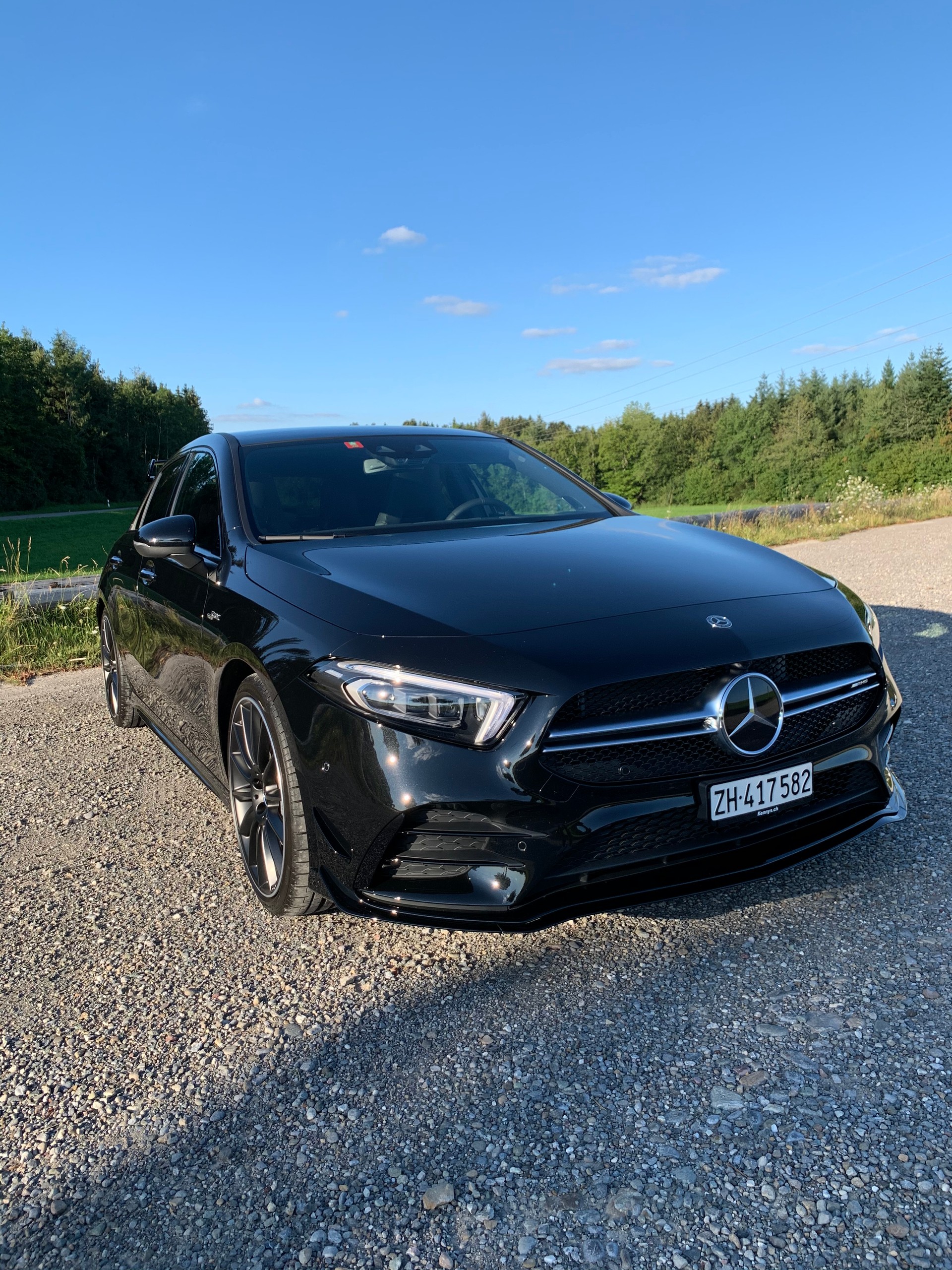 MERCEDES-BENZ A 35 AMG 4matic-image-2