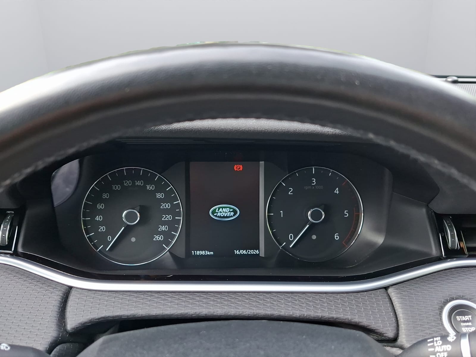 LAND ROVER Range Rover Evoque D 150 S AT9-image-19