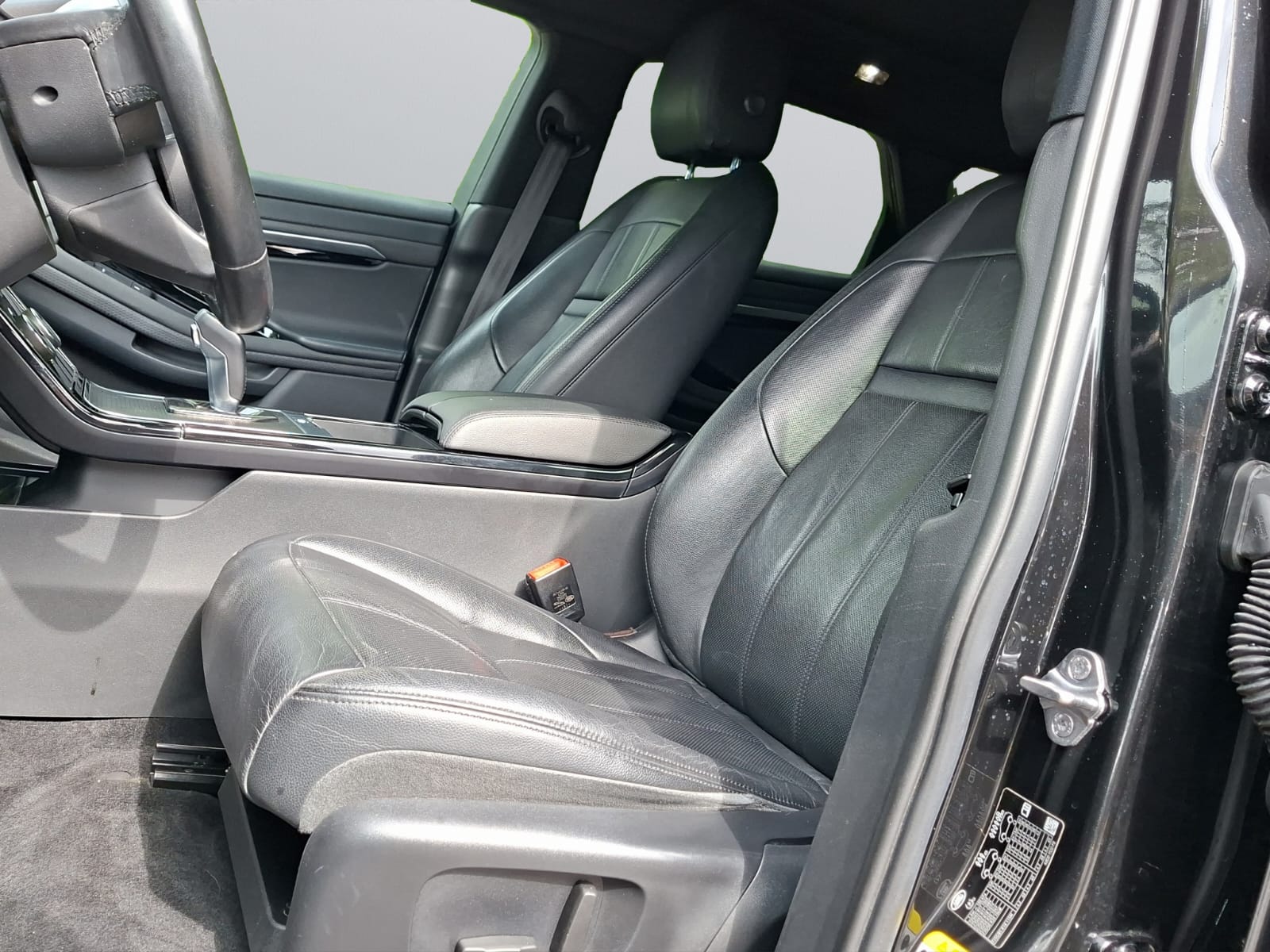 LAND ROVER Range Rover Evoque D 150 S AT9-image-10