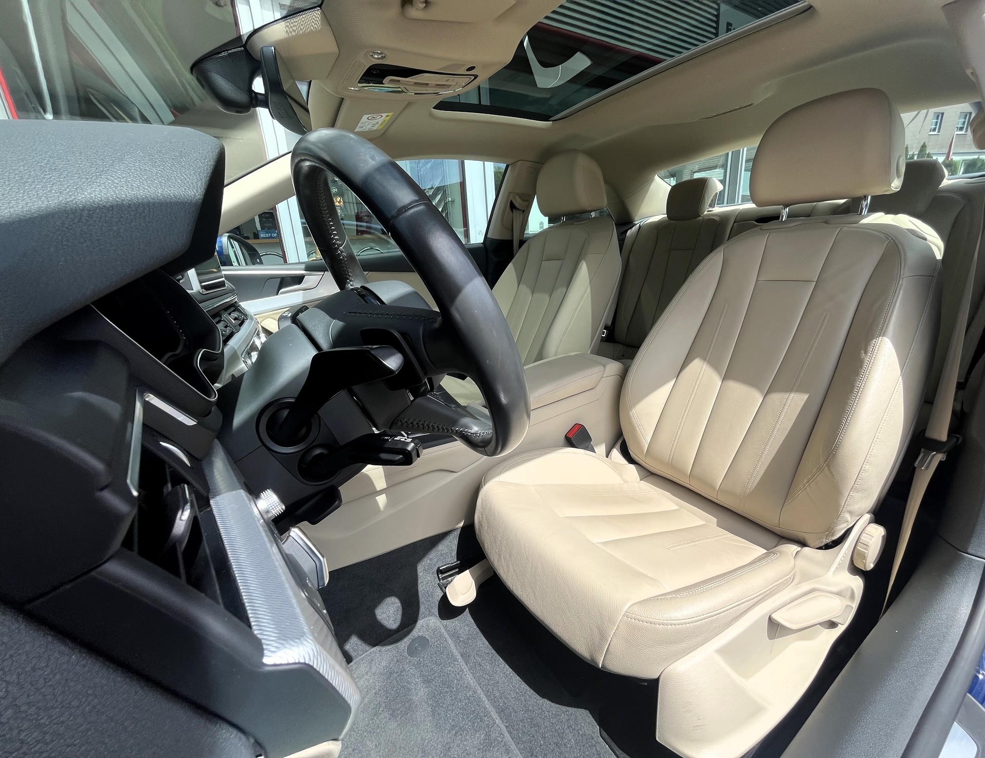 AUDI A5 Coupé 2.0 TFSI Design quattro S-tronic-image-15