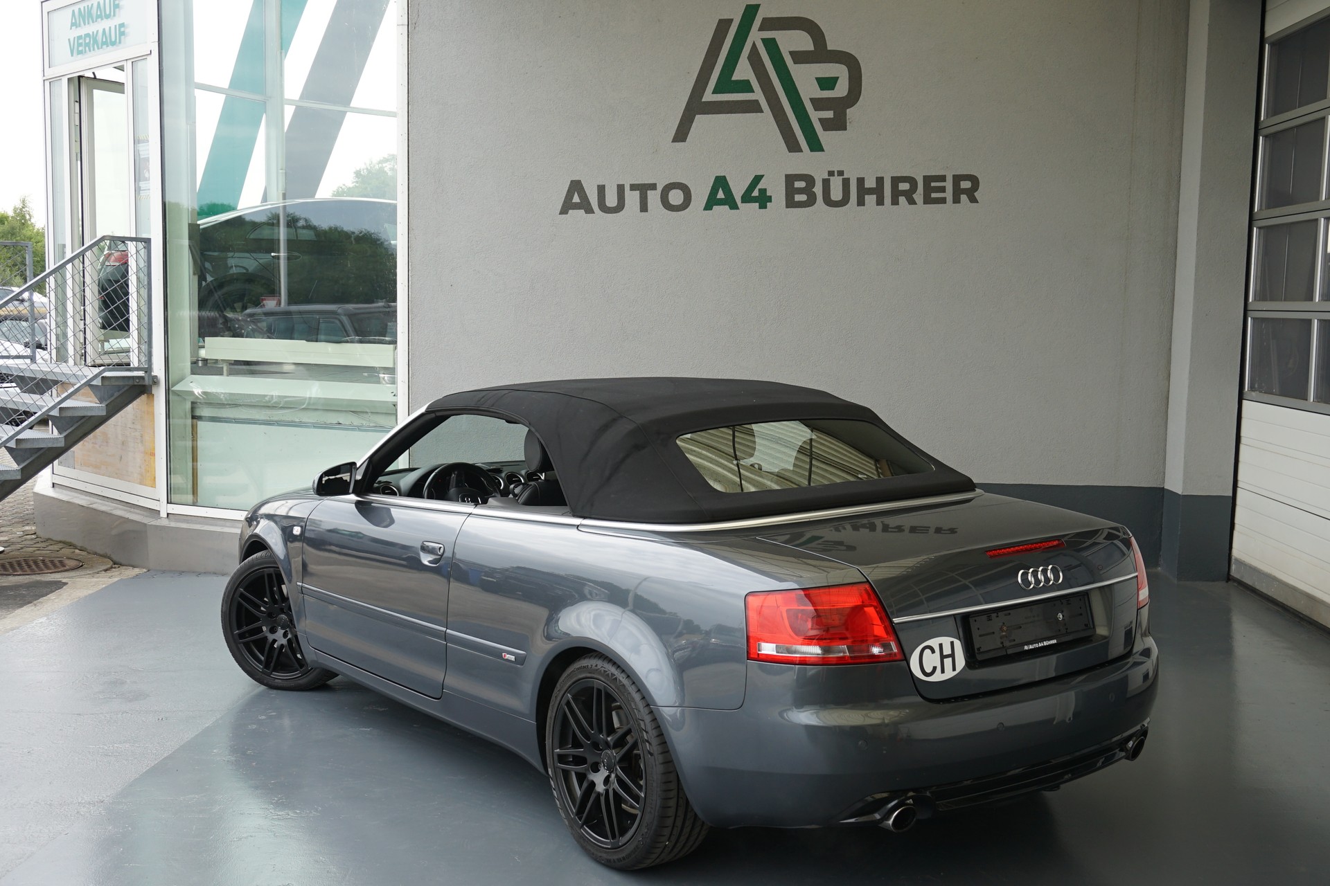 AUDI A4 Cabriolet 3.2 FSI quattro Automat 255PS-image-9