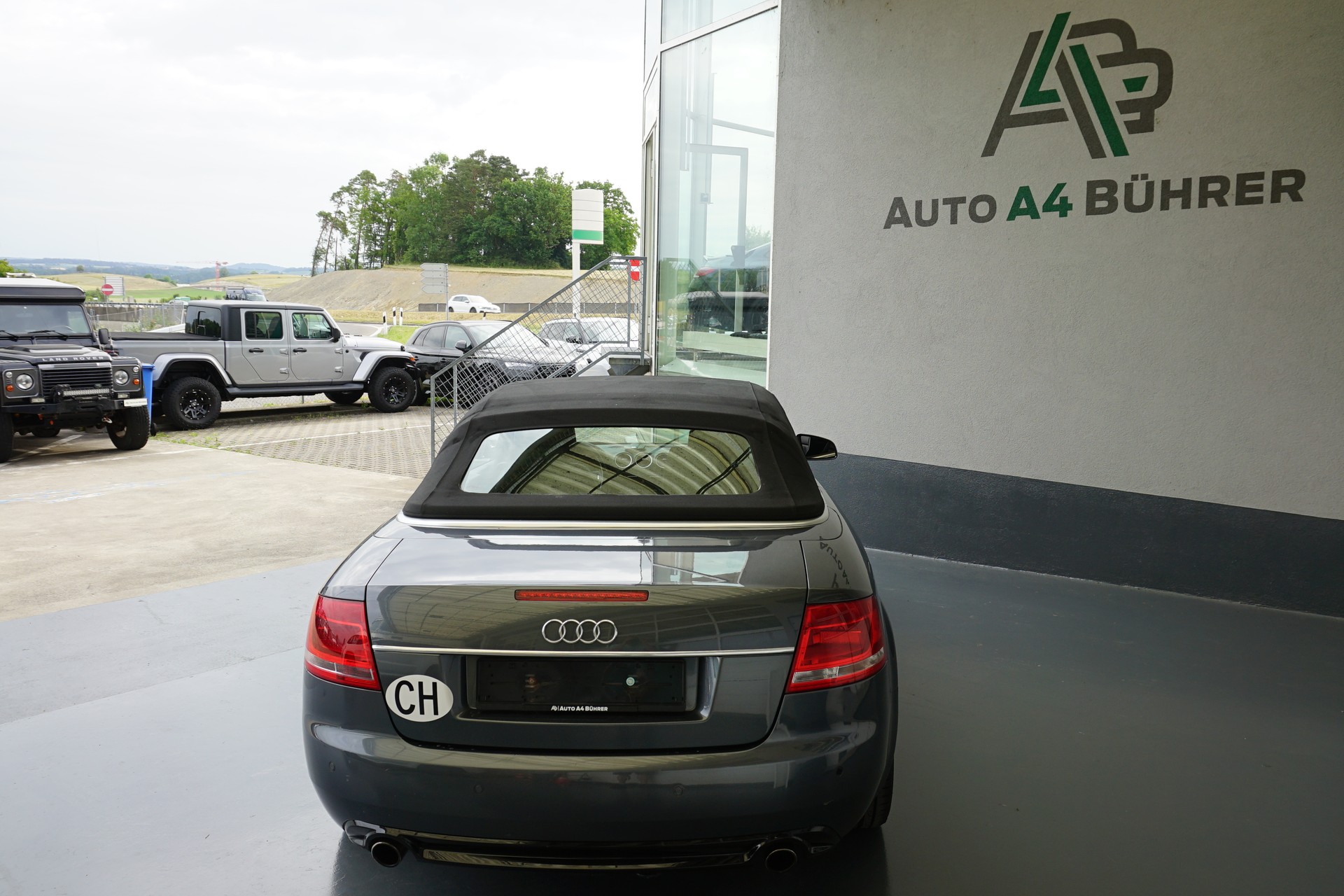 AUDI A4 Cabriolet 3.2 FSI quattro Automat 255PS-image-10