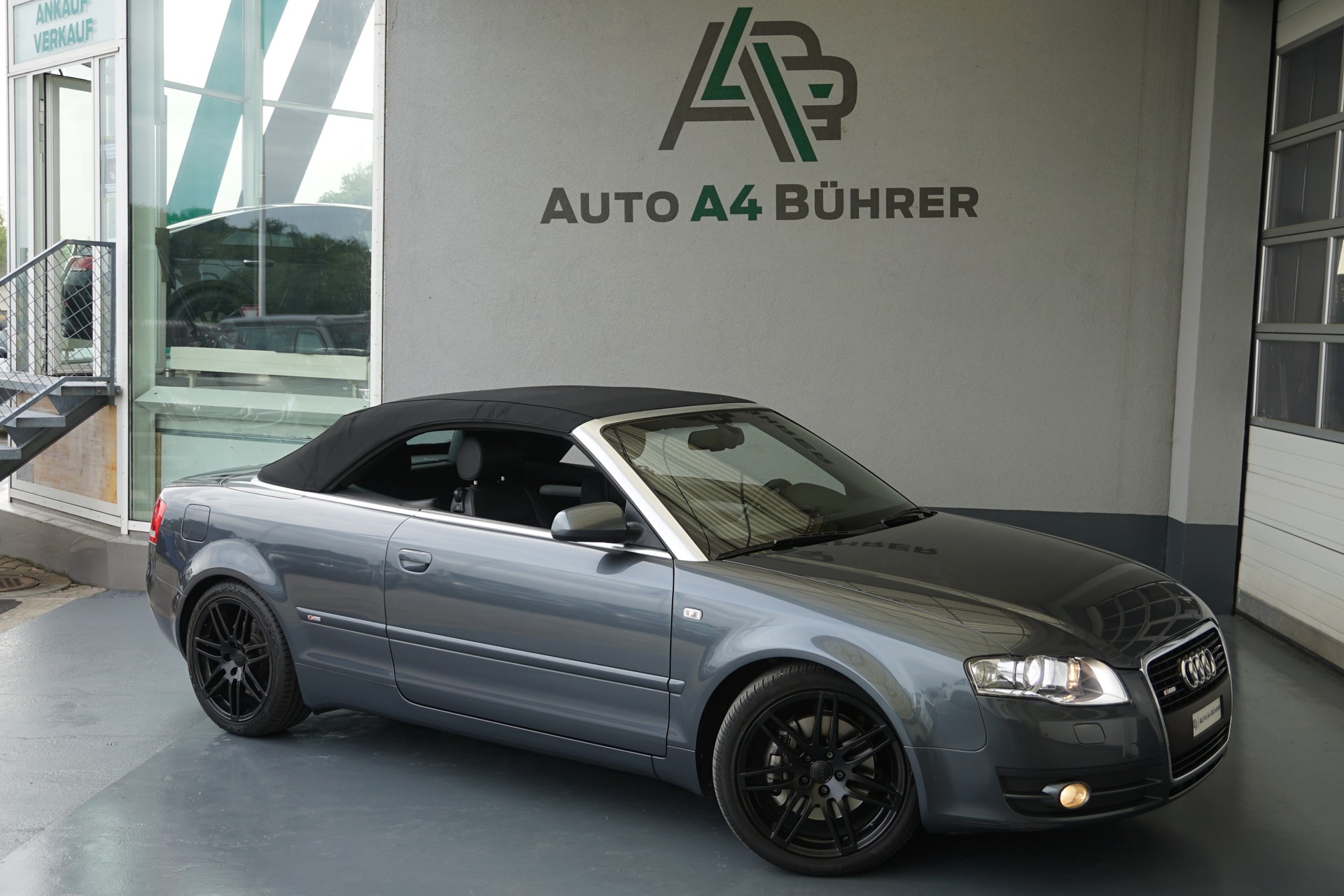 AUDI A4 Cabriolet 3.2 FSI quattro Automat 255PS-image-2