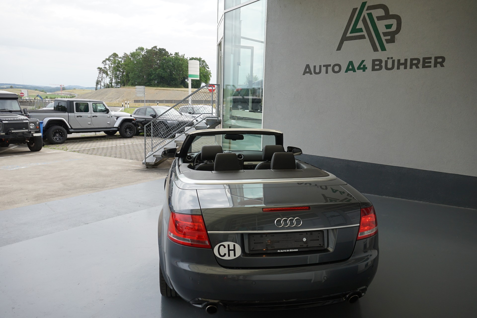 AUDI A4 Cabriolet 3.2 FSI quattro Automat 255PS-image-12