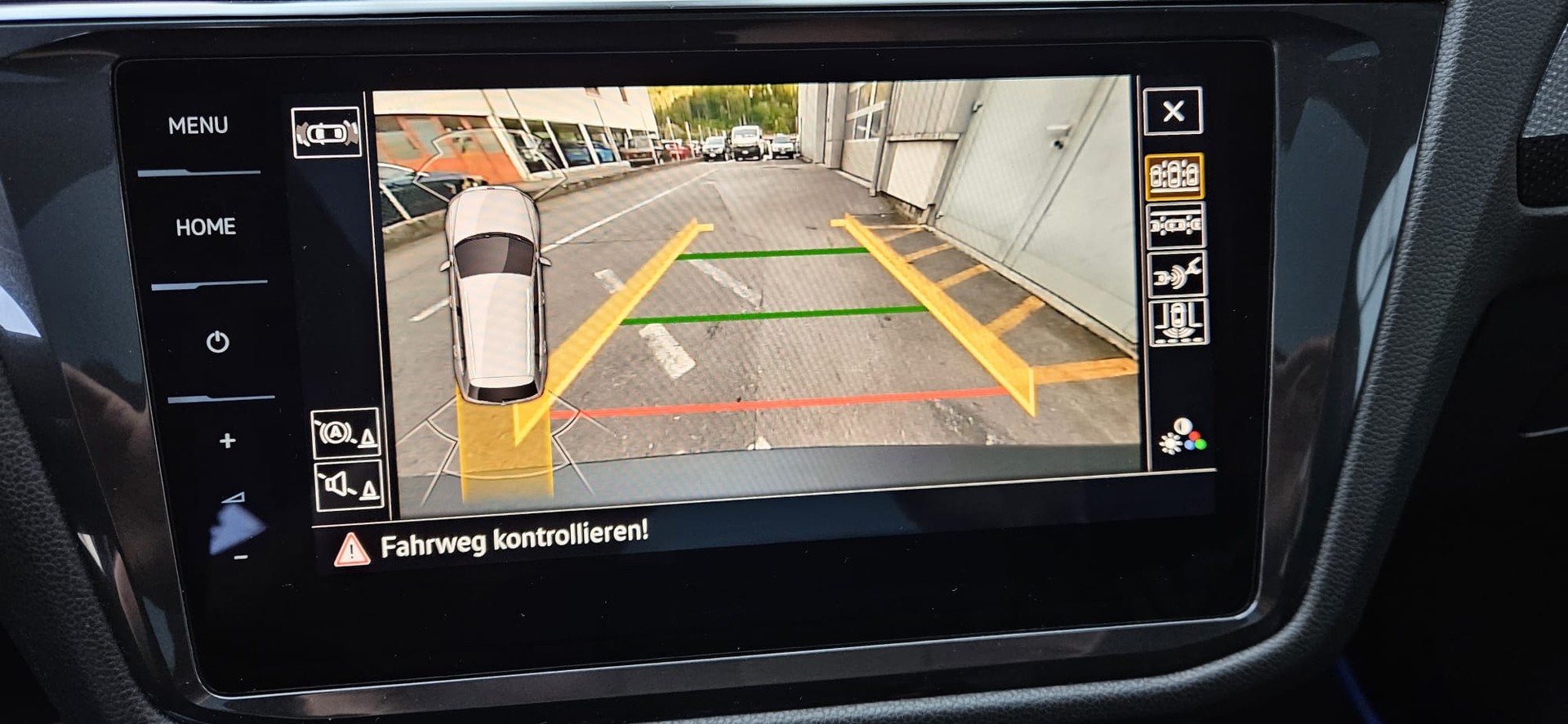 VW VW Tiguan Allspace 2.0 TSI 4Motion-image-9