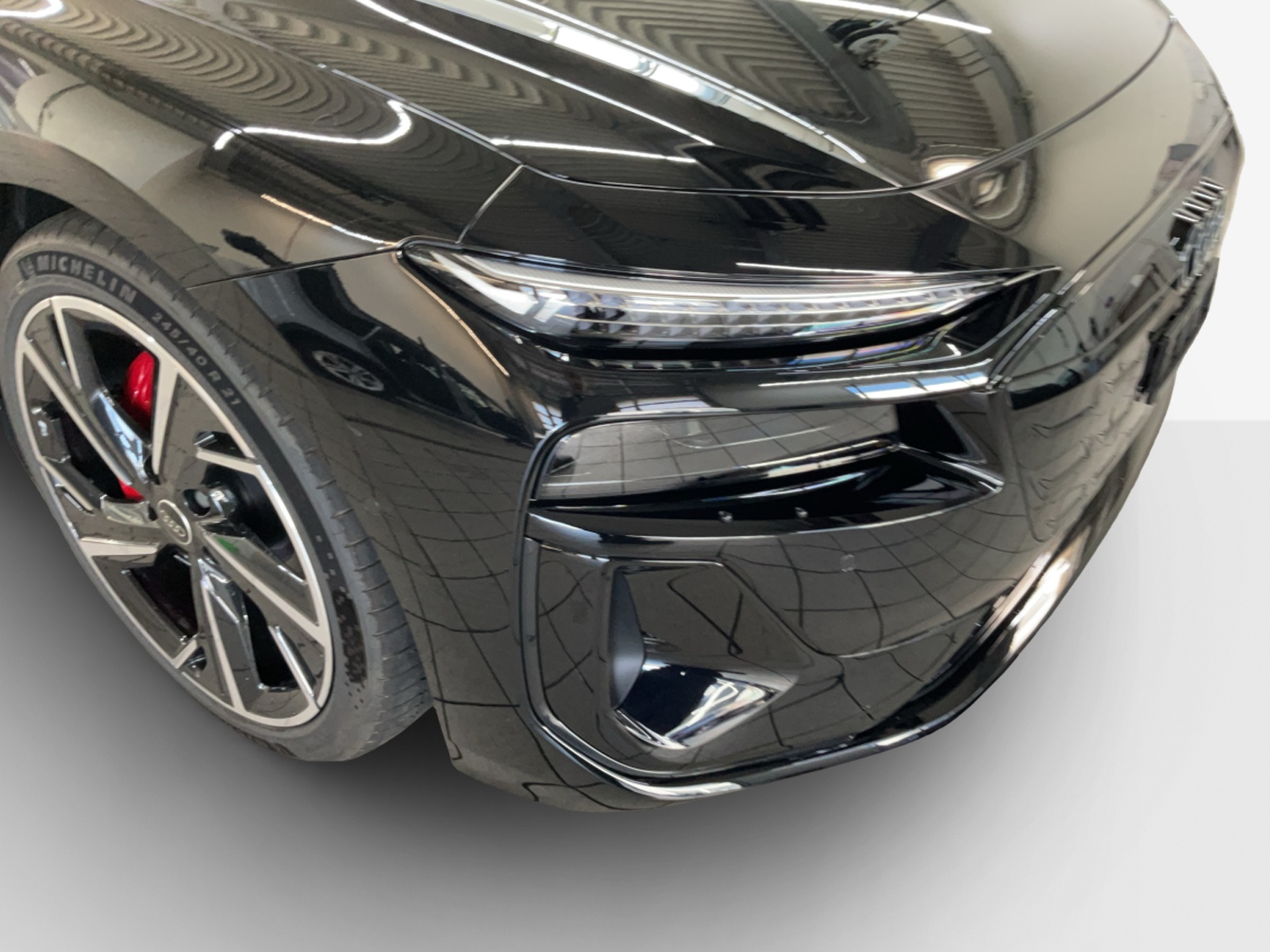 AUDI A6 Avant e-tron quattro-image-15