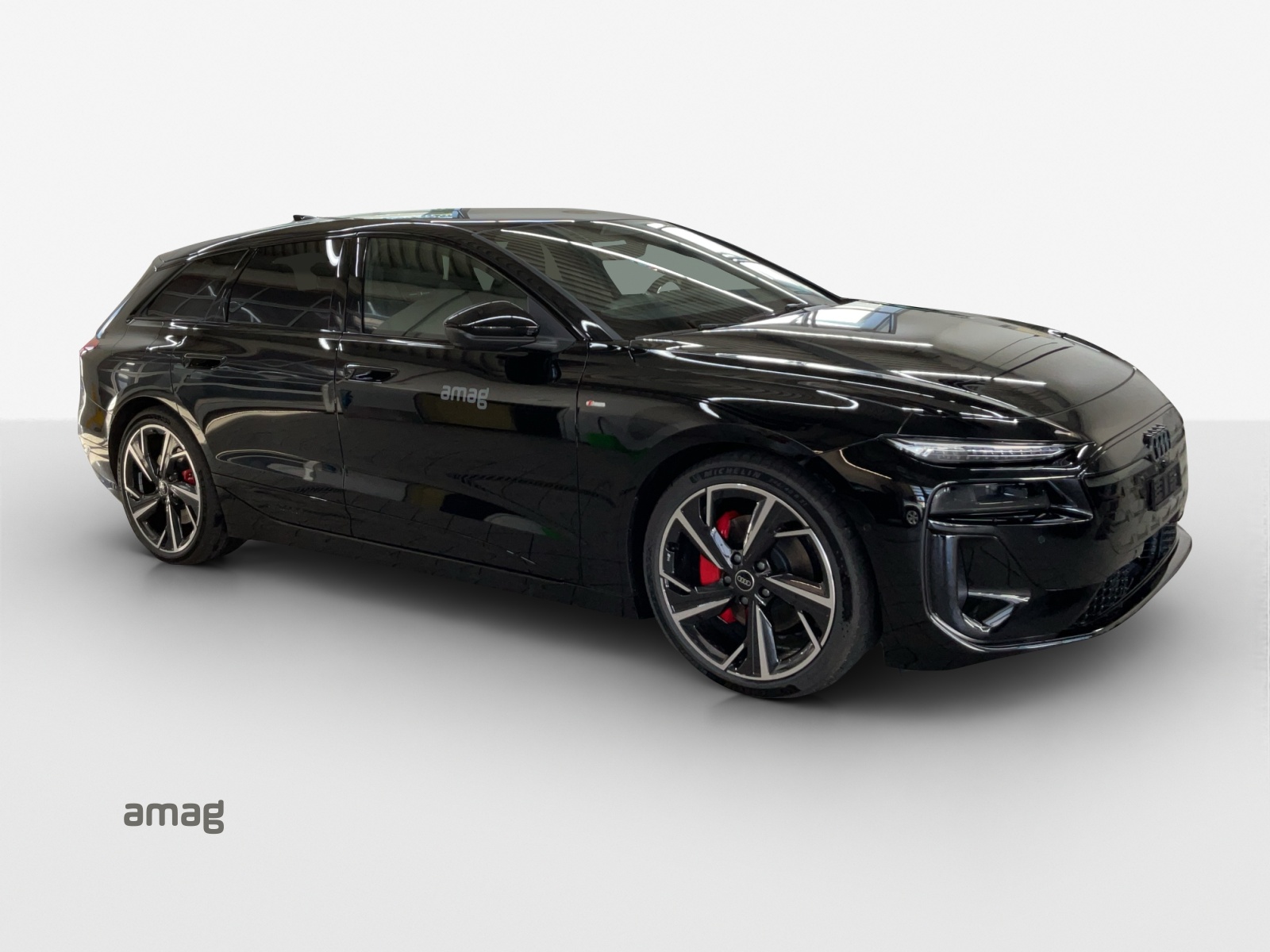 AUDI A6 Avant e-tron quattro-image-5
