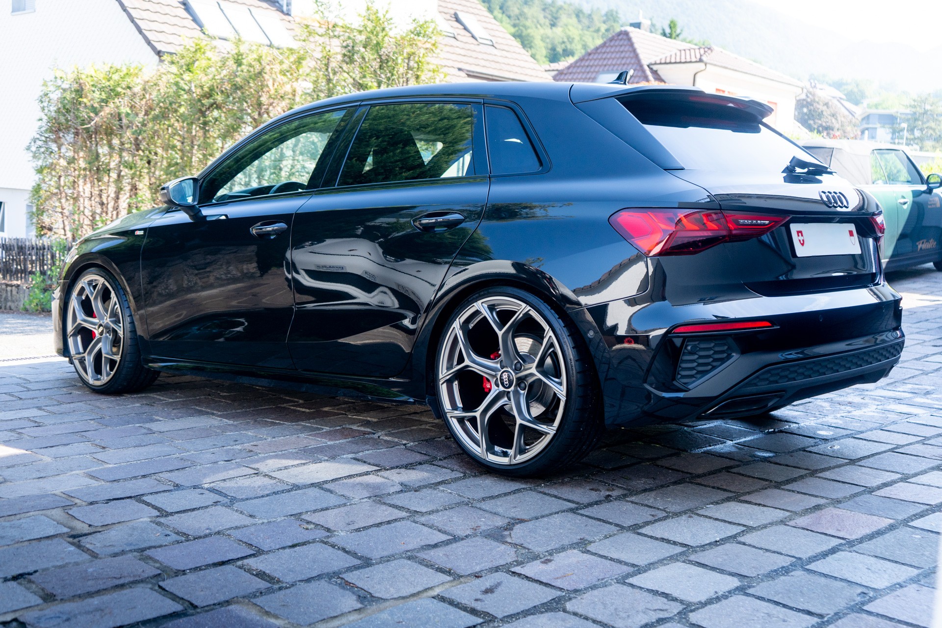 AUDI 1.5 35 TFSI S Line Attraction S-Tronic mit 20" Aluräder