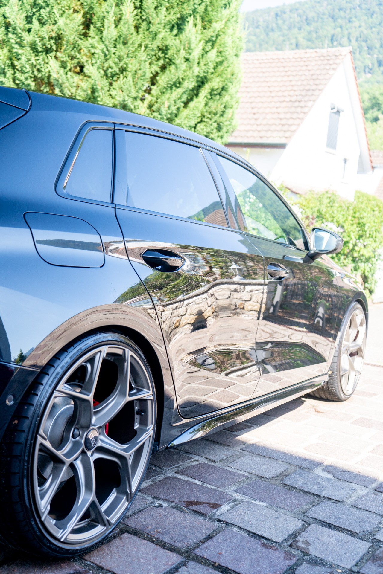 AUDI 1.5 35 TFSI S Line Attraction S-Tronic mit 20" Aluräder-image-16