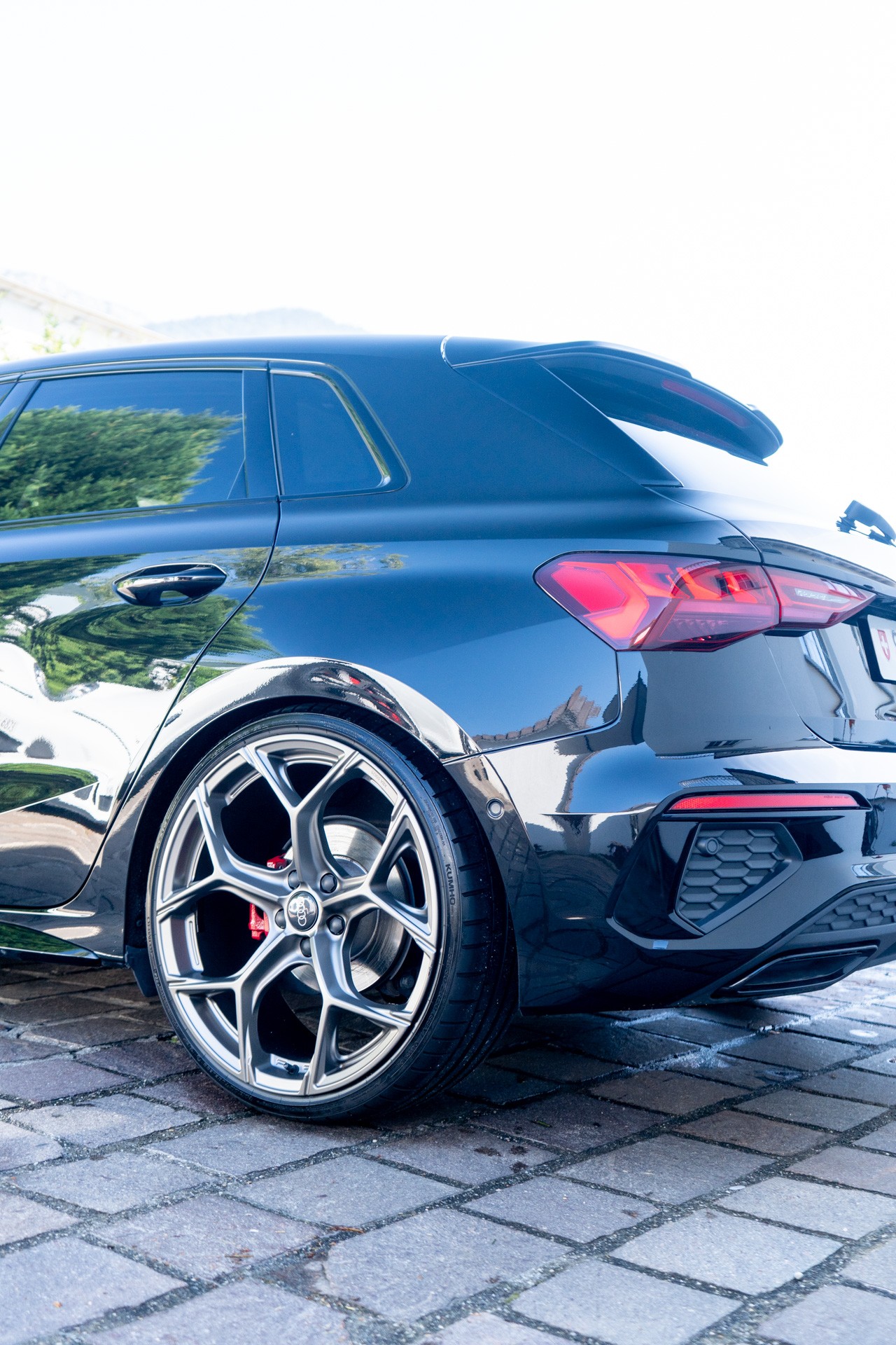 AUDI 1.5 35 TFSI S Line Attraction S-Tronic mit 20" Aluräder-image-14