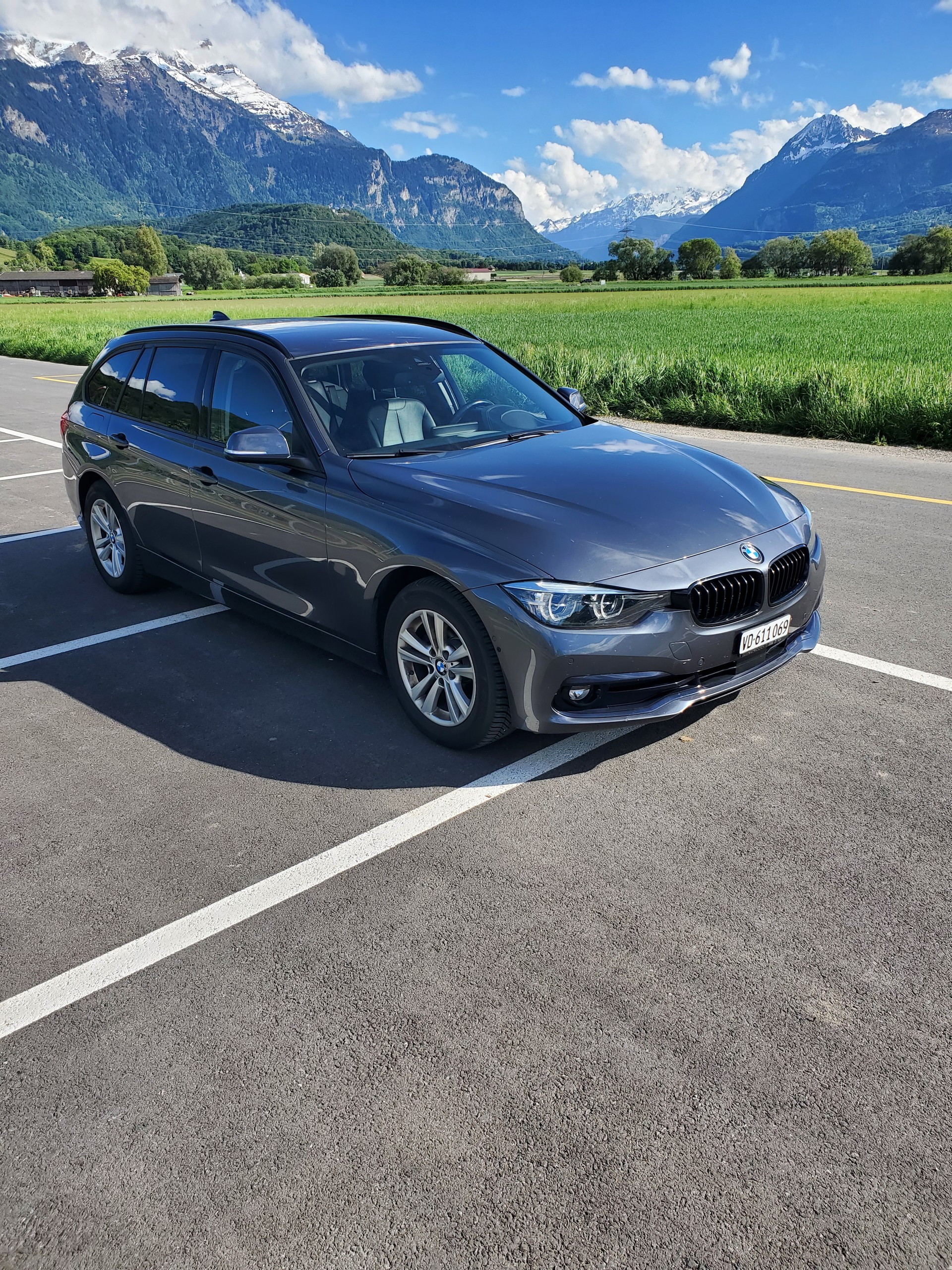 BMW 320d xDrive-image-3