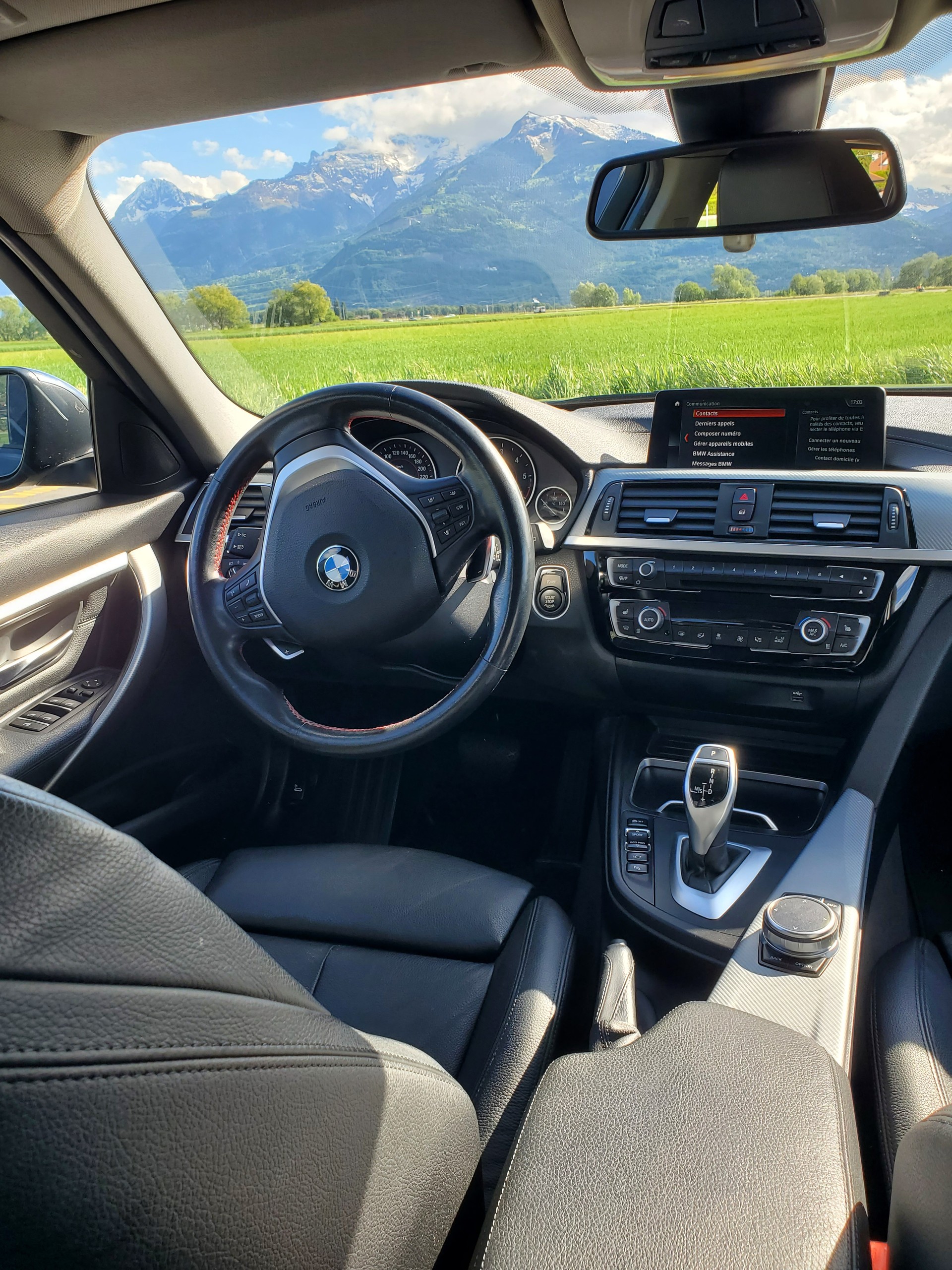 BMW 320d xDrive-image-2