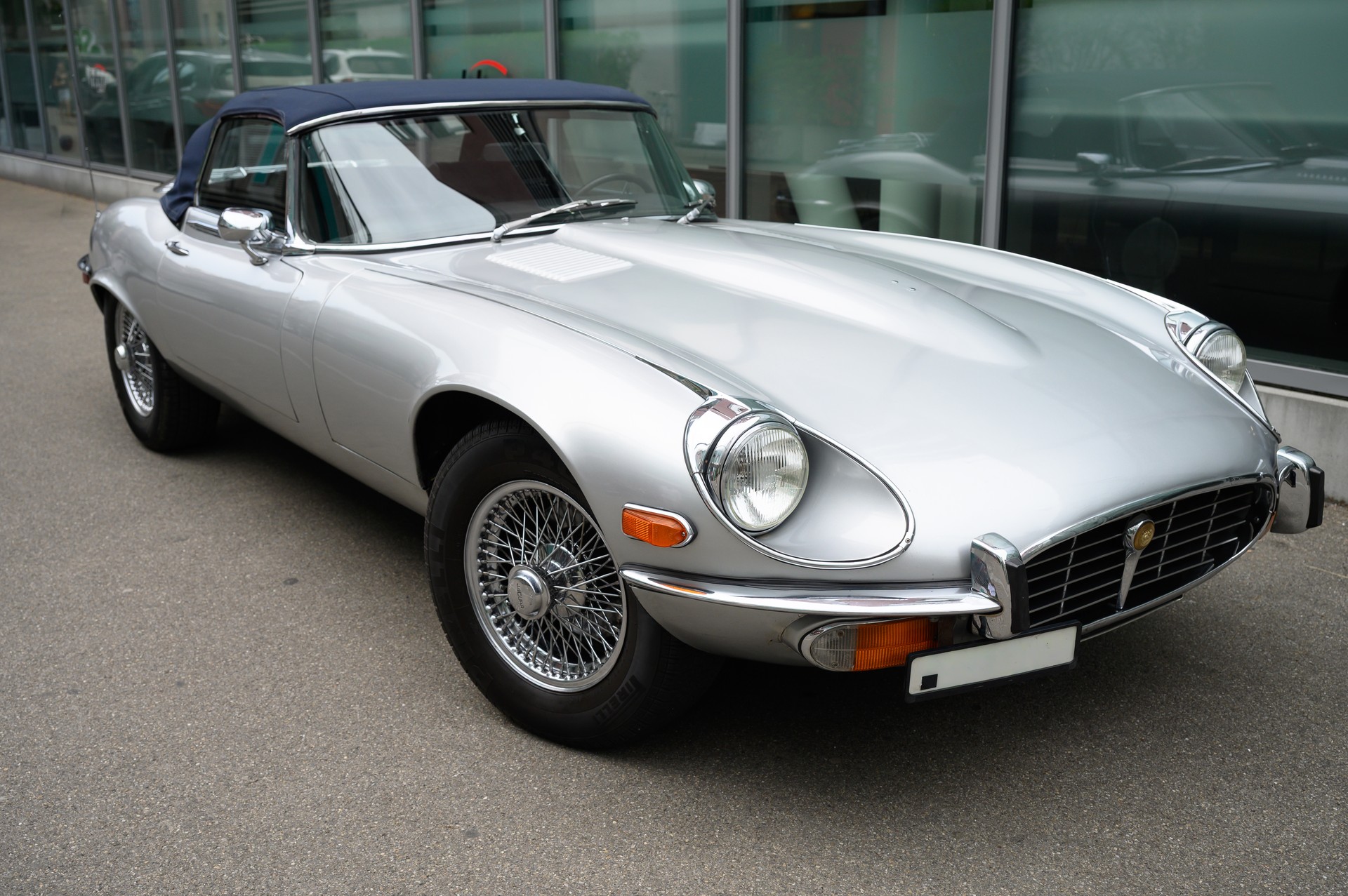 JAGUAR E -Type V12 SERIES III-image-2