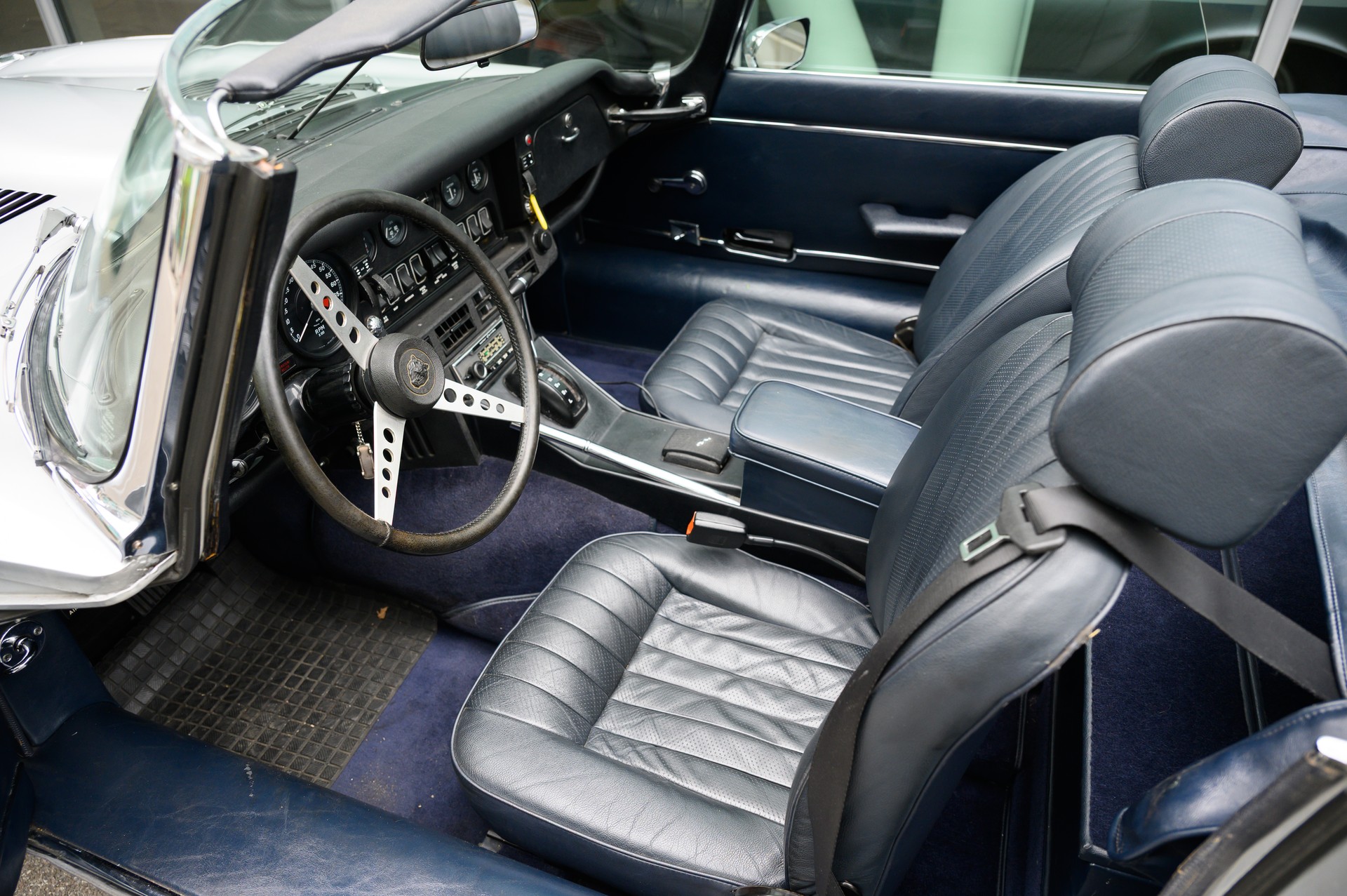 JAGUAR E -Type V12 SERIES III-image-9