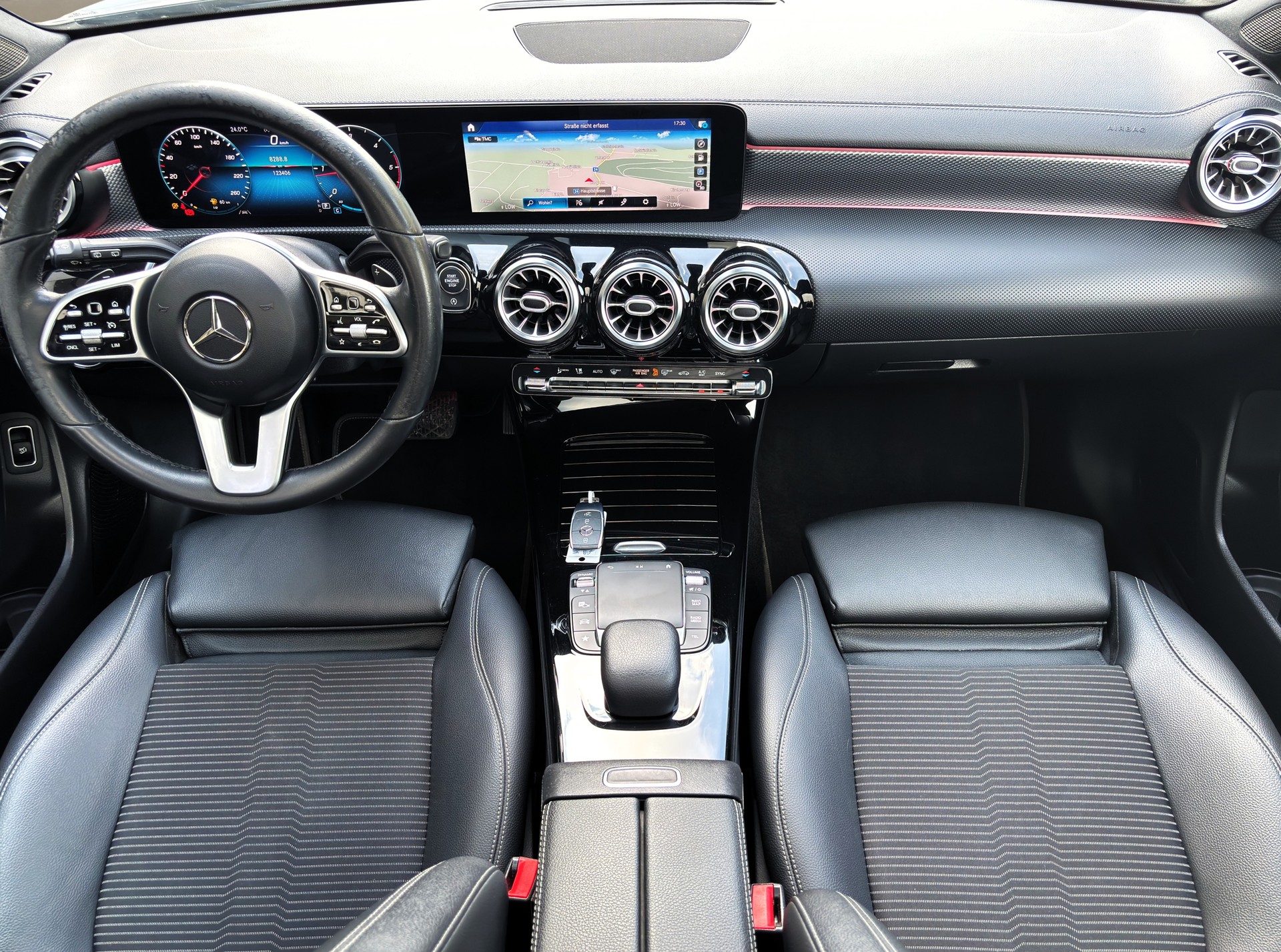 MERCEDES-BENZ CLA Shooting Brake 220 d 4Matic ✅CH-Fahrzeug & 8-fach bereift auf ALU✅Progressive-image-7