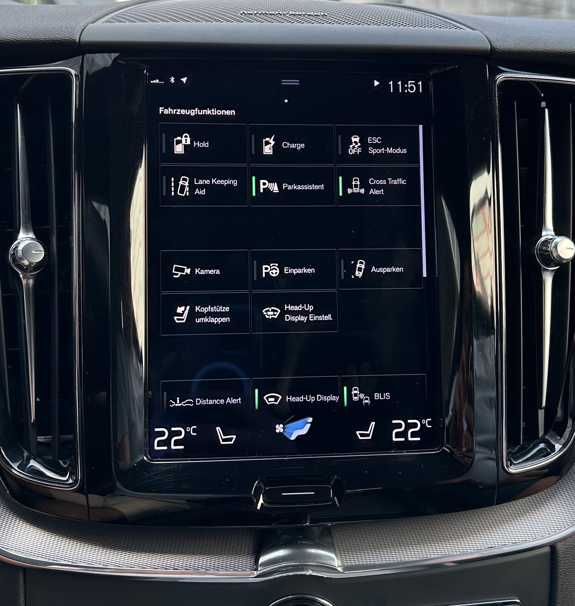 VOLVO XC60 T6 eAWD R-Design Geartronic-image-12