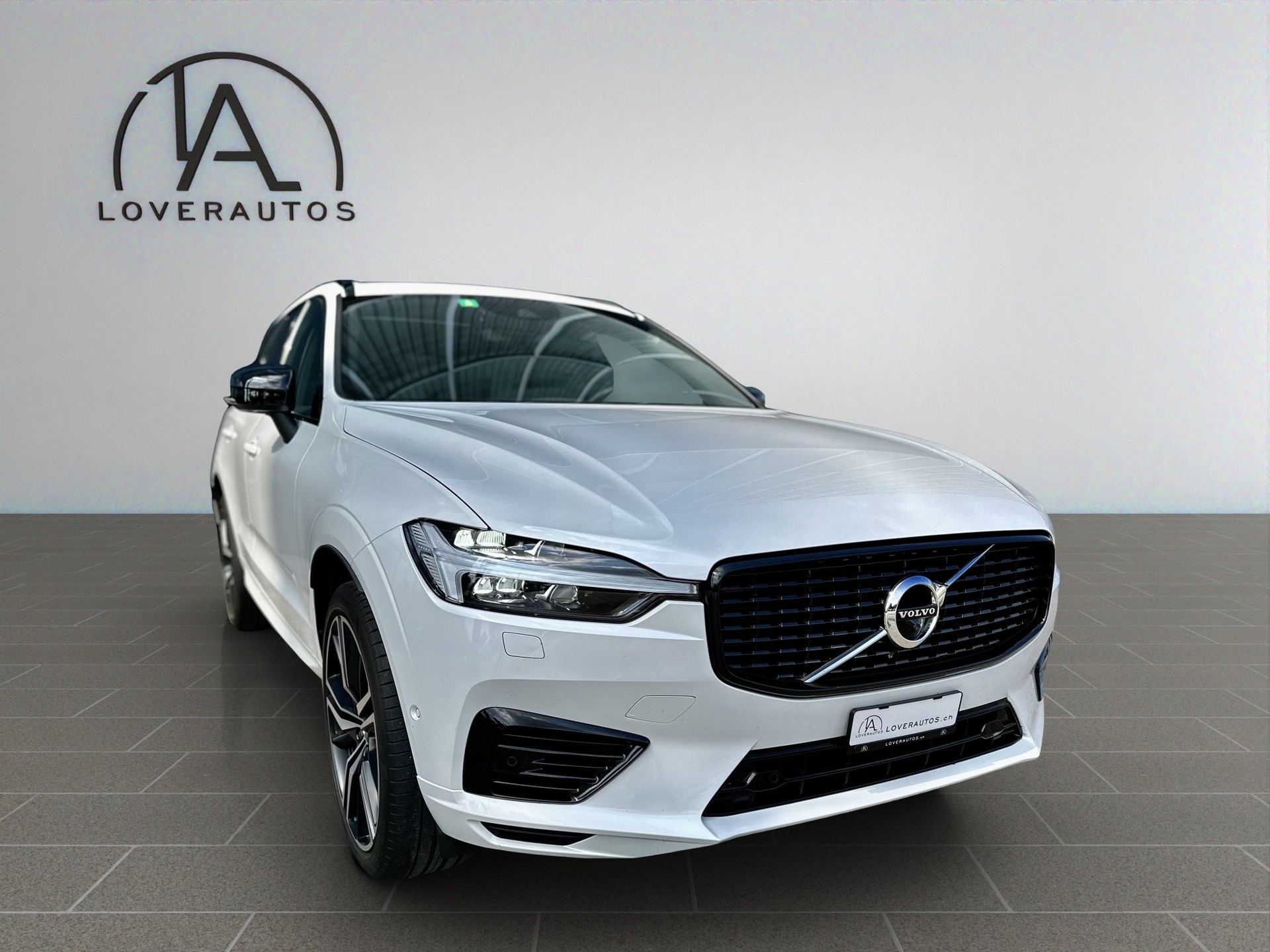 VOLVO XC60 T6 eAWD R-Design Geartronic-image-0