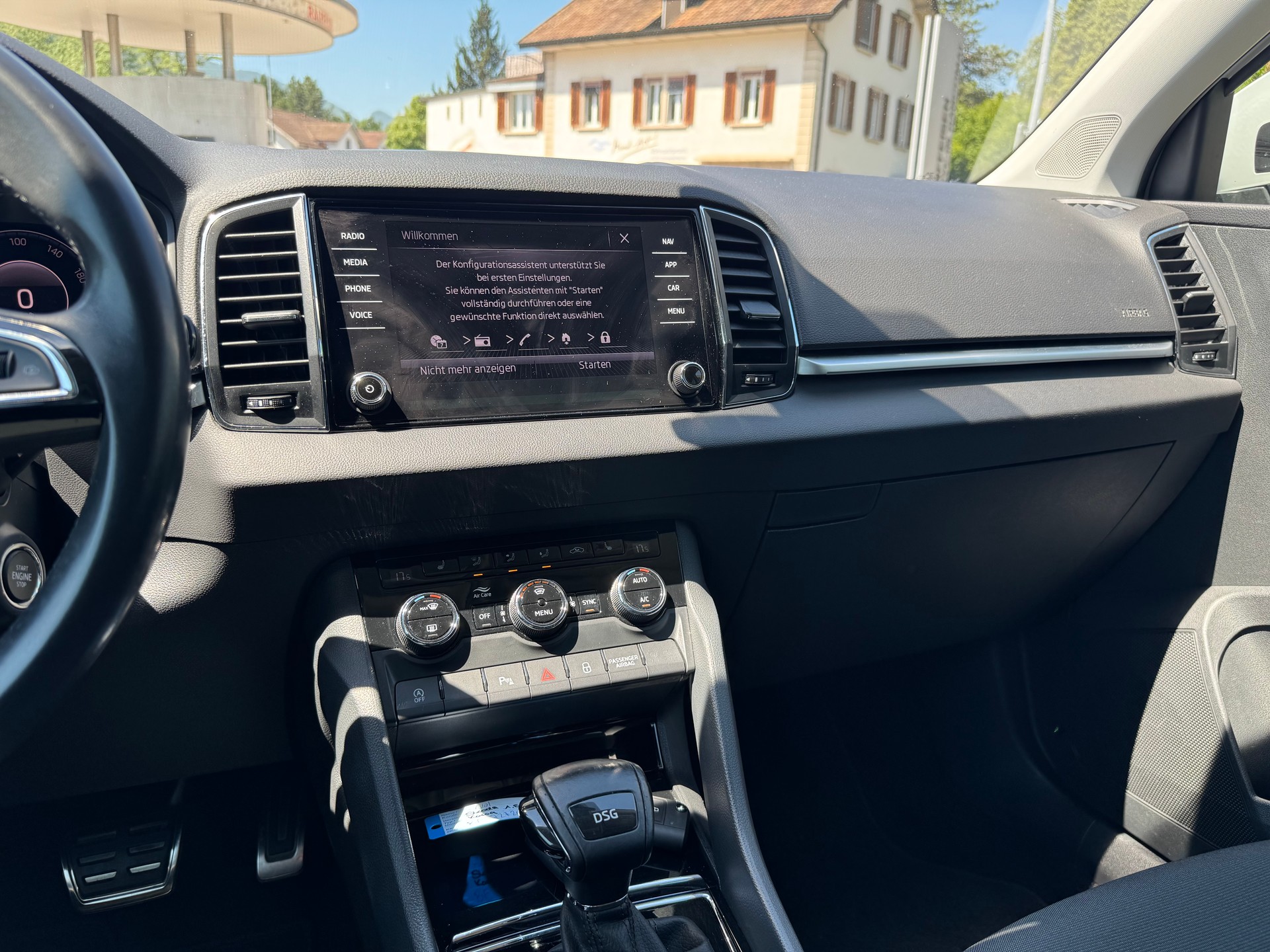 SKODA Karoq 1.5 TSI ACT Drive DSG-image-15