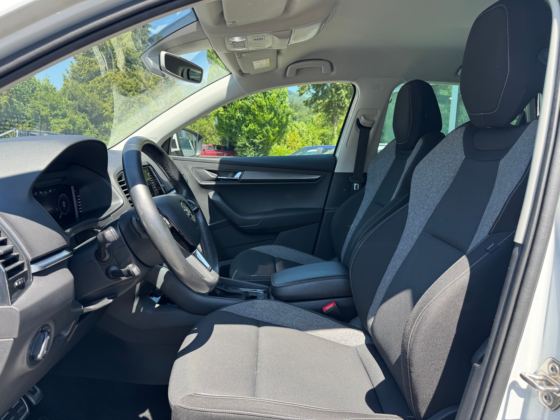 SKODA Karoq 1.5 TSI ACT Drive DSG-image-10