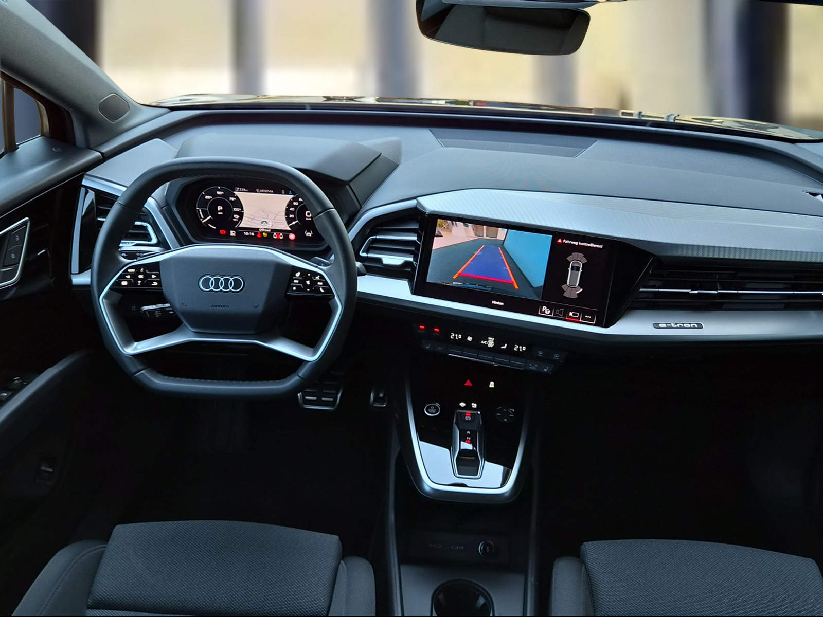 AUDI Q4 e-tron 45 quattro Mythosschwarz Metallic-image-6
