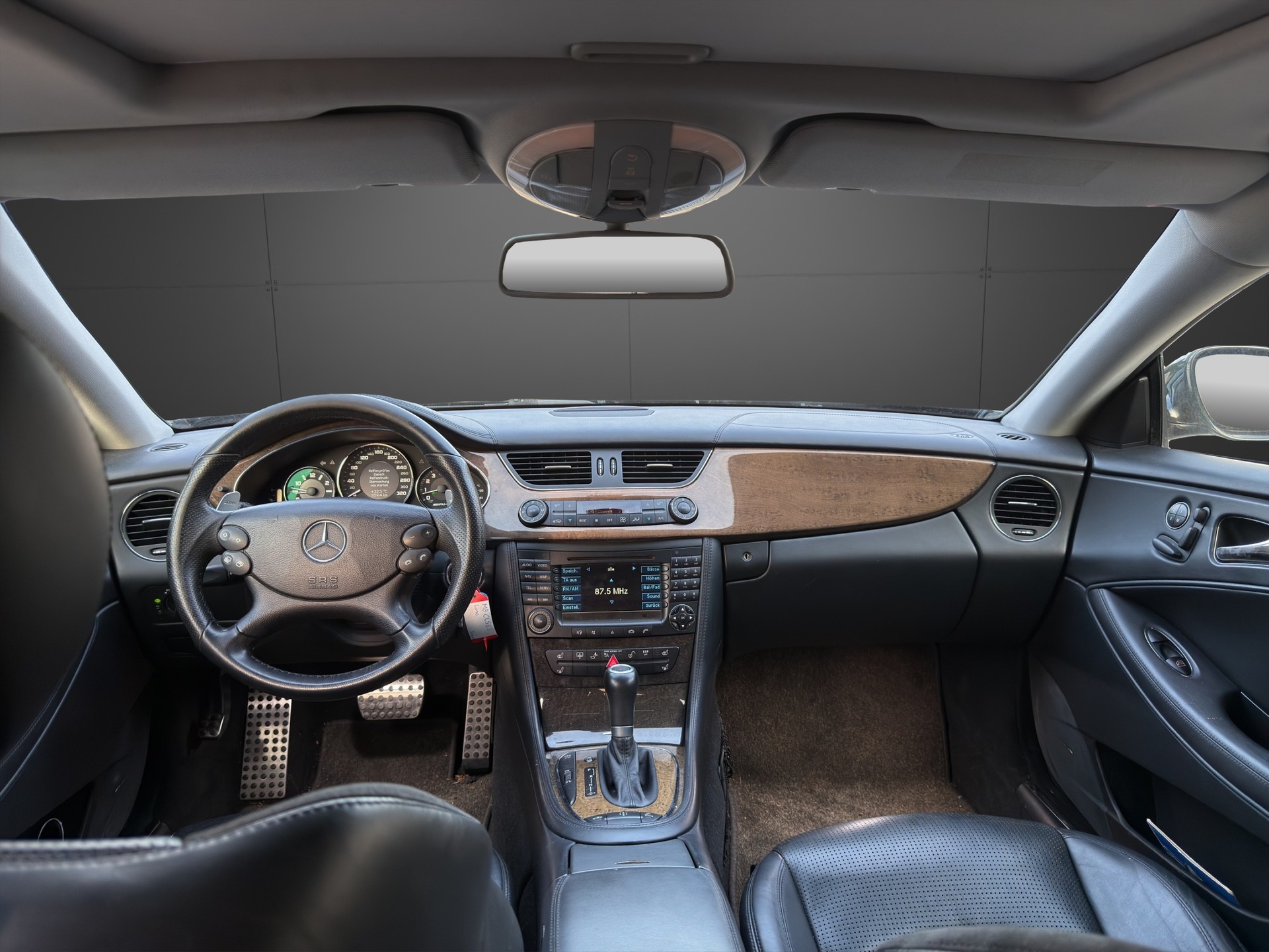 MERCEDES-BENZ CLS 63 AMG 7G-Tronic-image-10