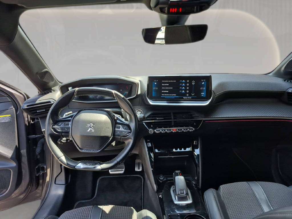 PEUGEOT 208 1.2 PureTech GT EAT8-image-11