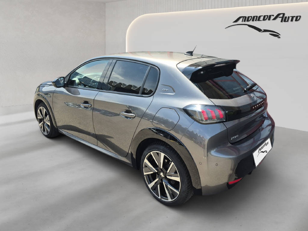 PEUGEOT 208 1.2 PureTech GT EAT8-image-6