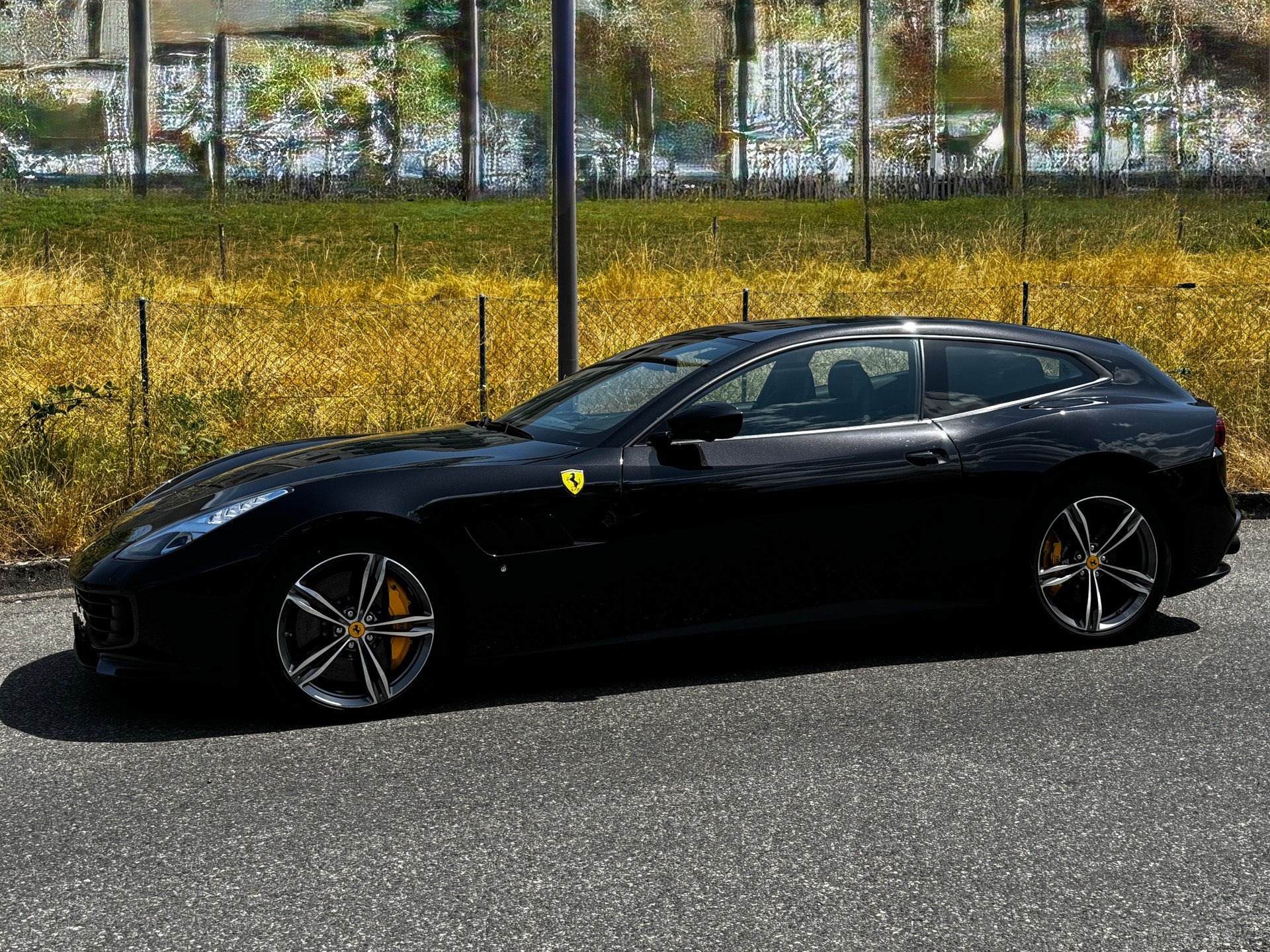 FERRARI GTC 4 Lusso-image-1