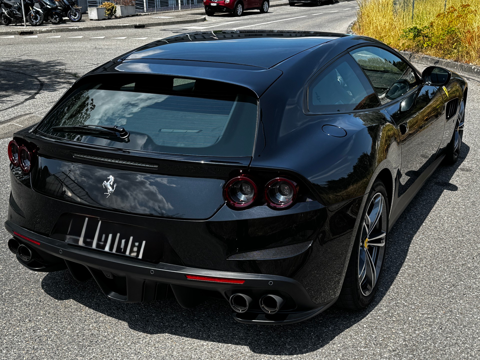 FERRARI GTC 4 Lusso-image-3