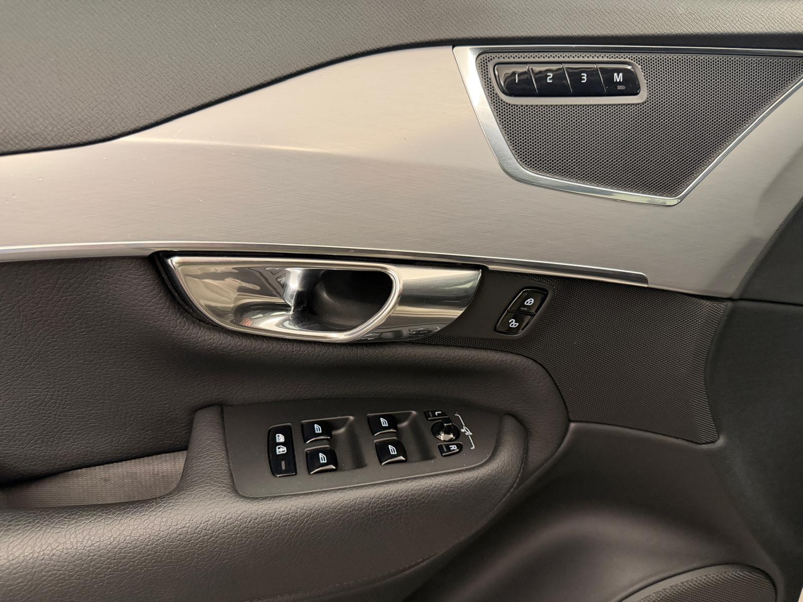 VOLVO XC90 2.0 T8 TE Momentum 7P. AWD-image-17