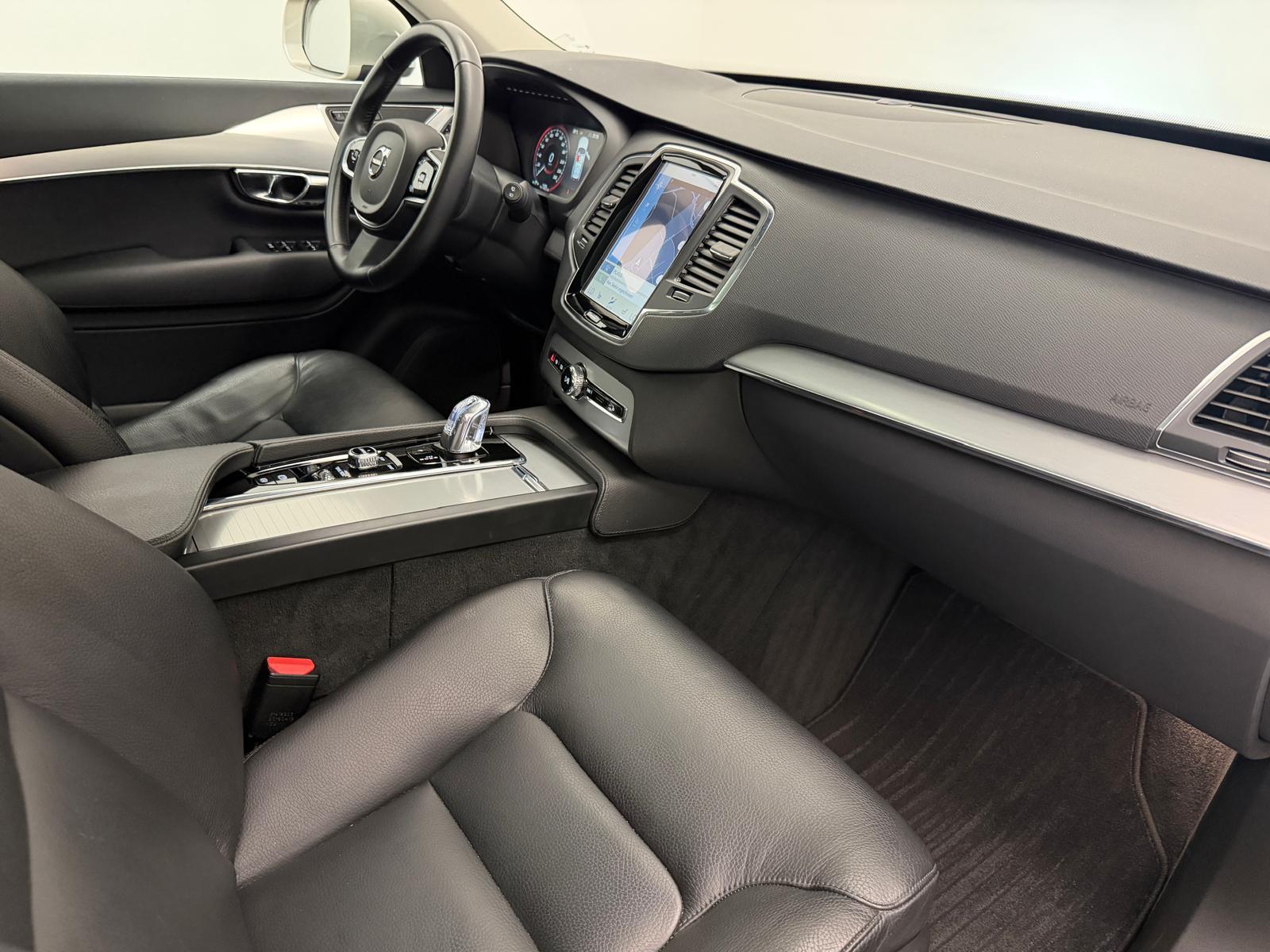 VOLVO XC90 2.0 T8 TE Momentum 7P. AWD-image-9
