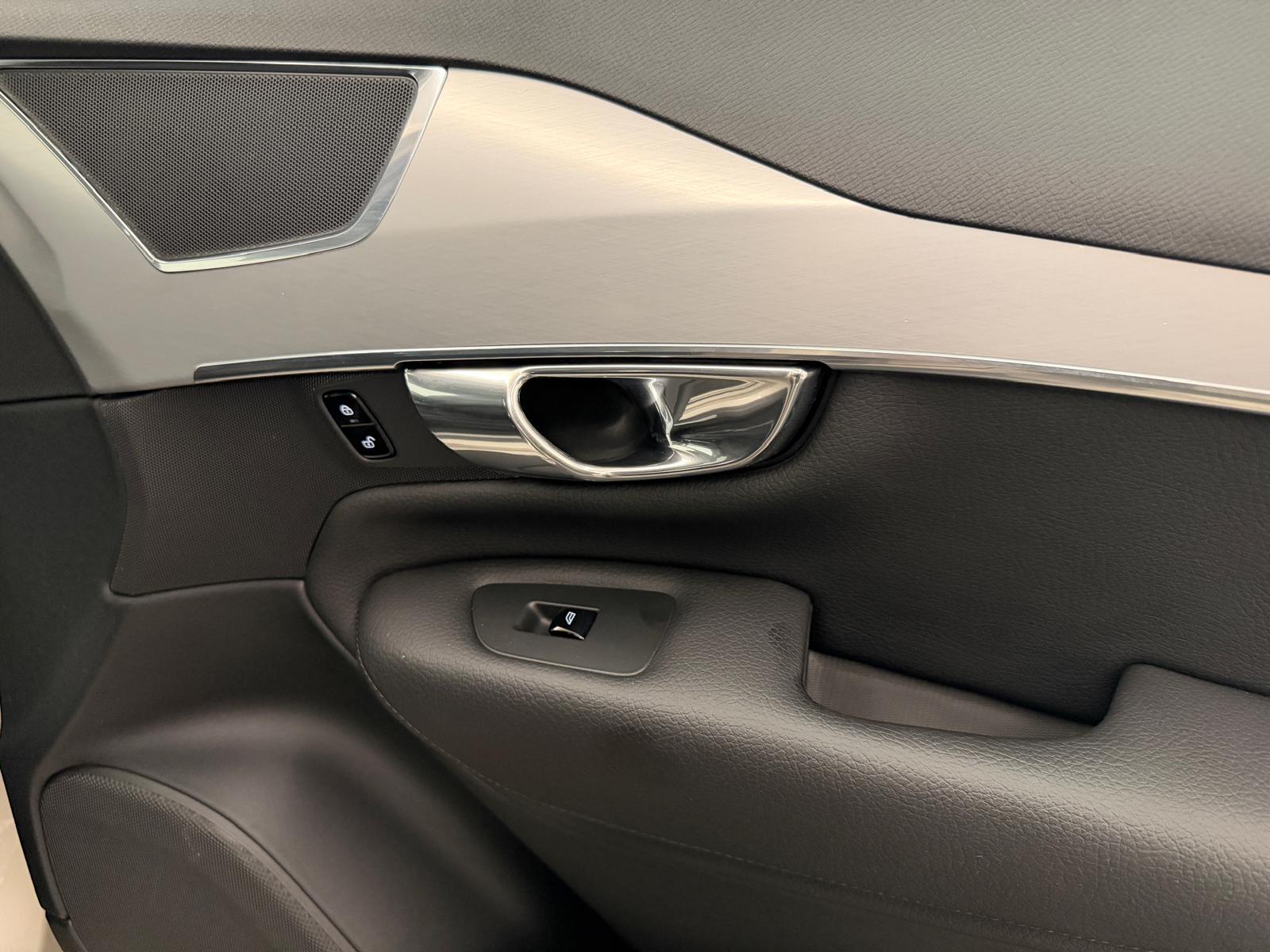 VOLVO XC90 2.0 T8 TE Momentum 7P. AWD-image-18
