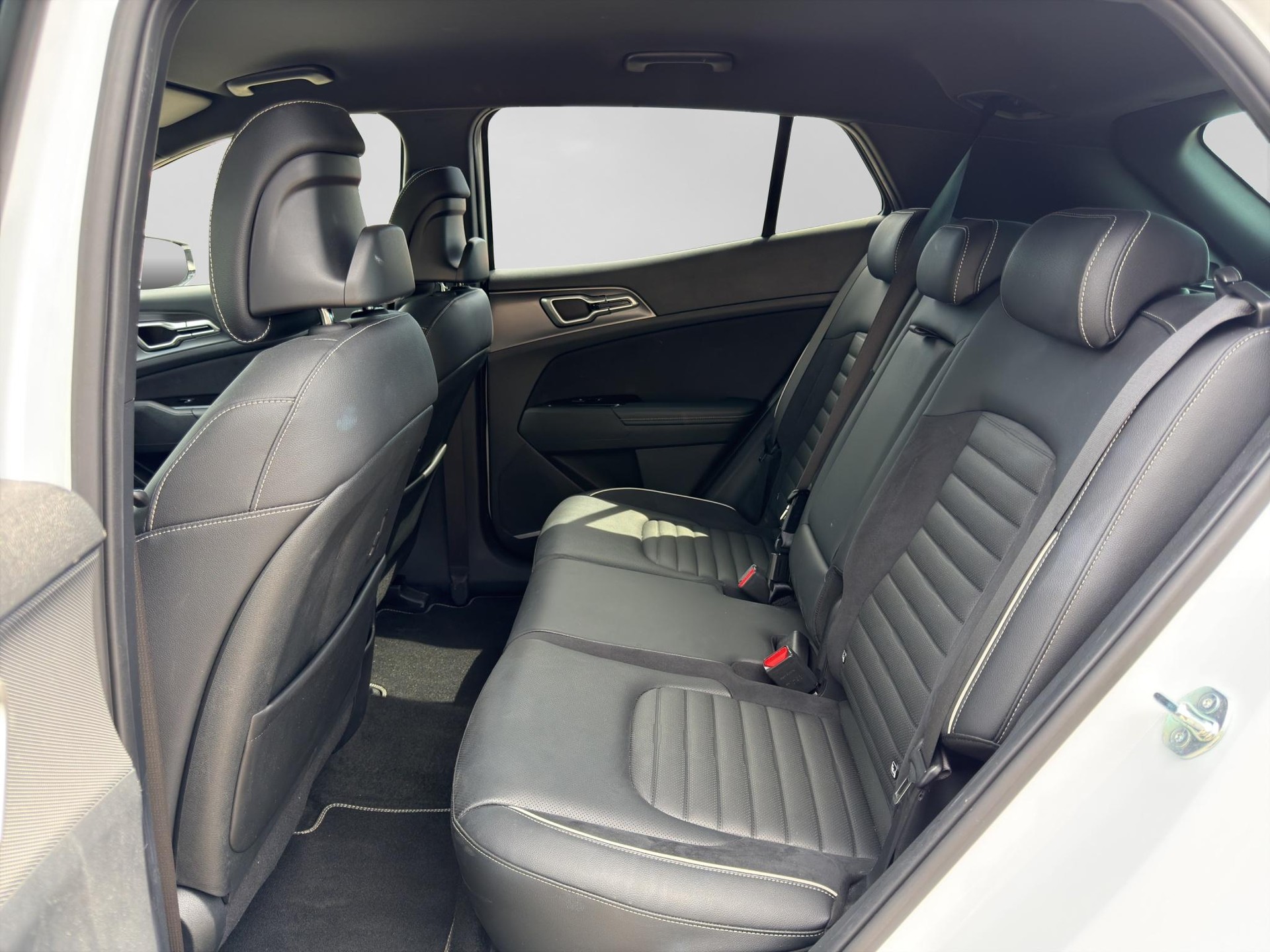 KIA Sportage 1.6 T-GDi PHEV GT-Line-image-6