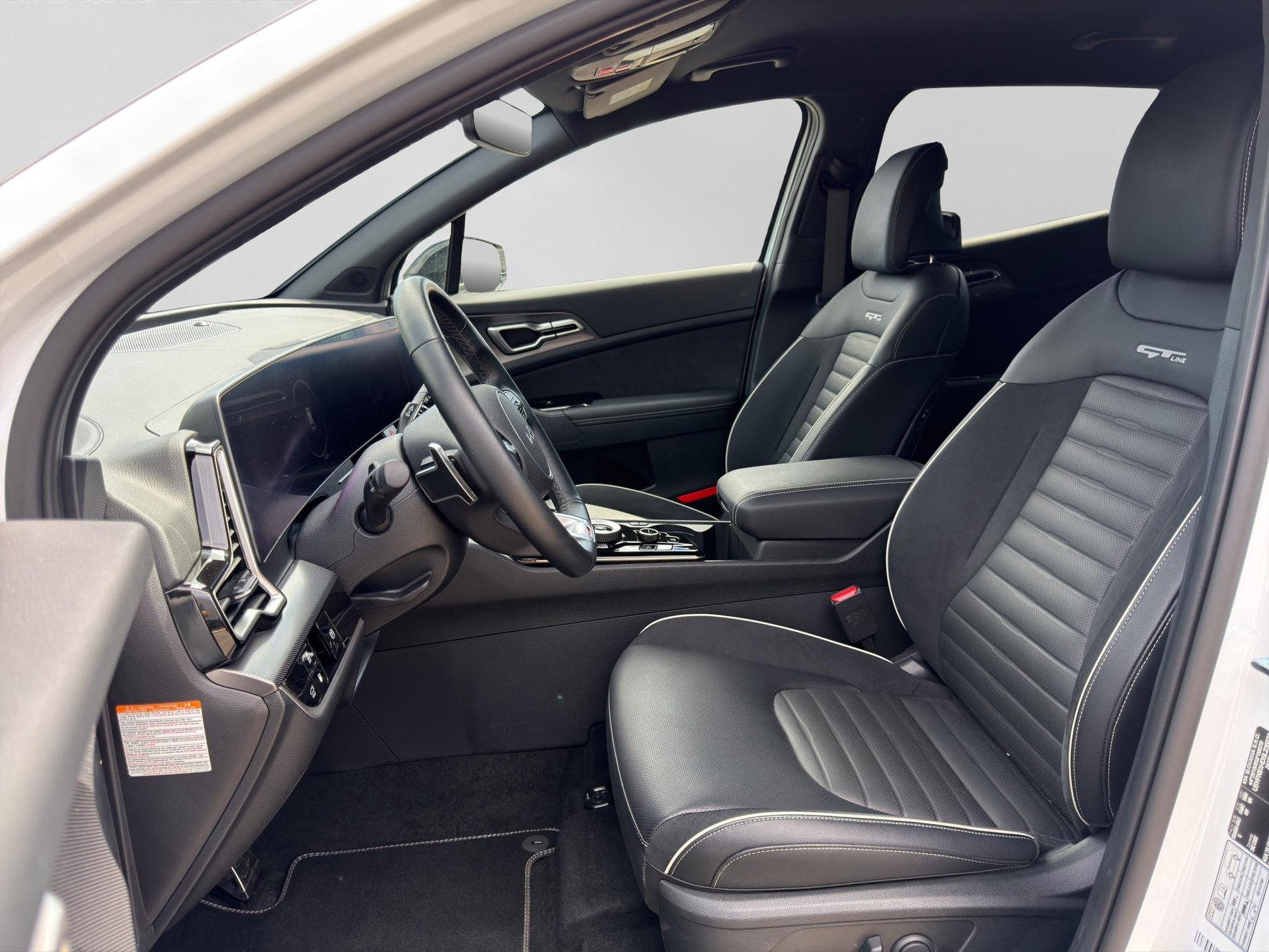 KIA Sportage 1.6 T-GDi PHEV GT-Line-image-1