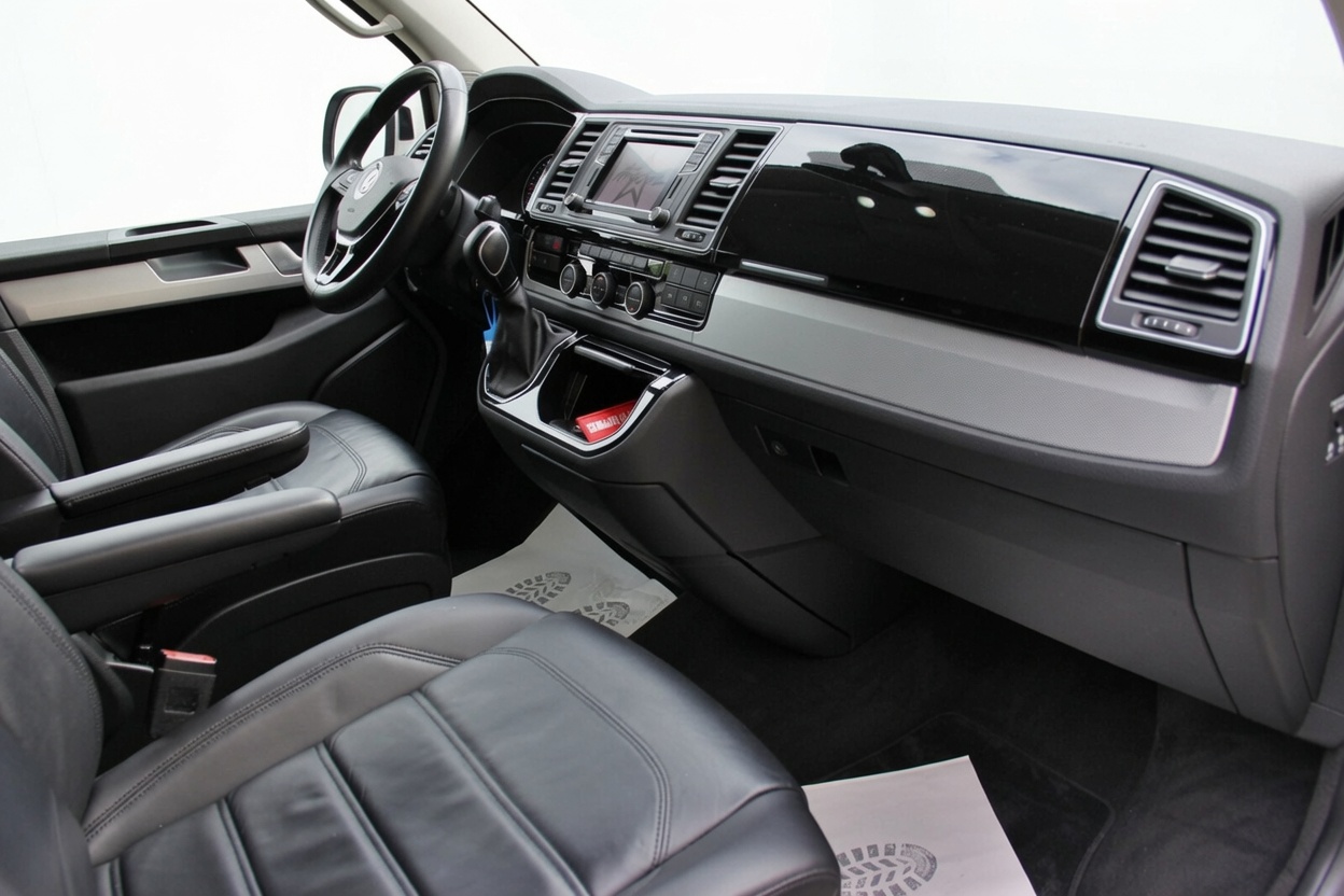 VW T6 Multivan 2.0 Bi-TDI Highline 4Motion DSG-image-10