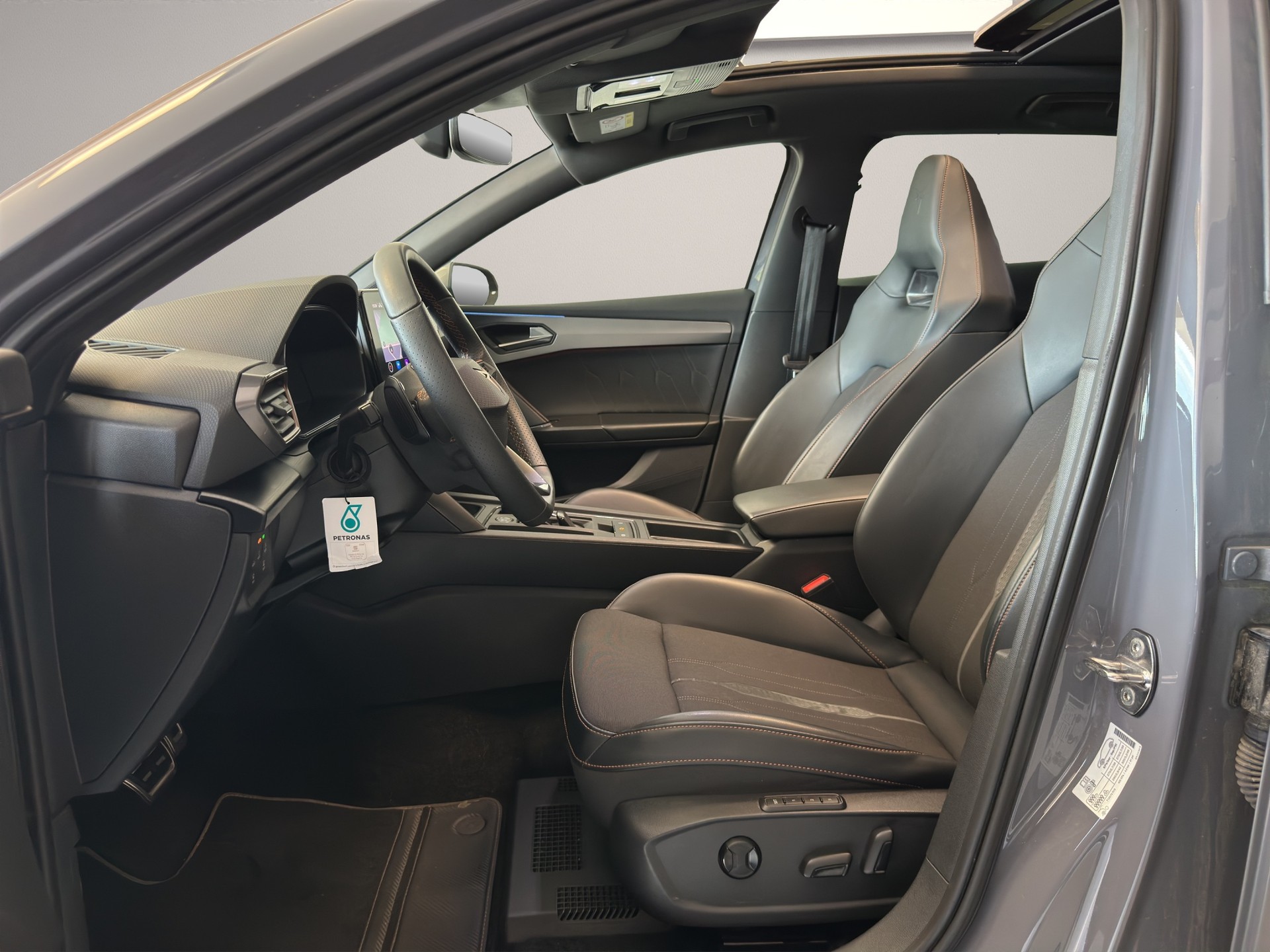 CUPRA LEON ST 2.0 TSI VZ DSG 4Drive-image-8