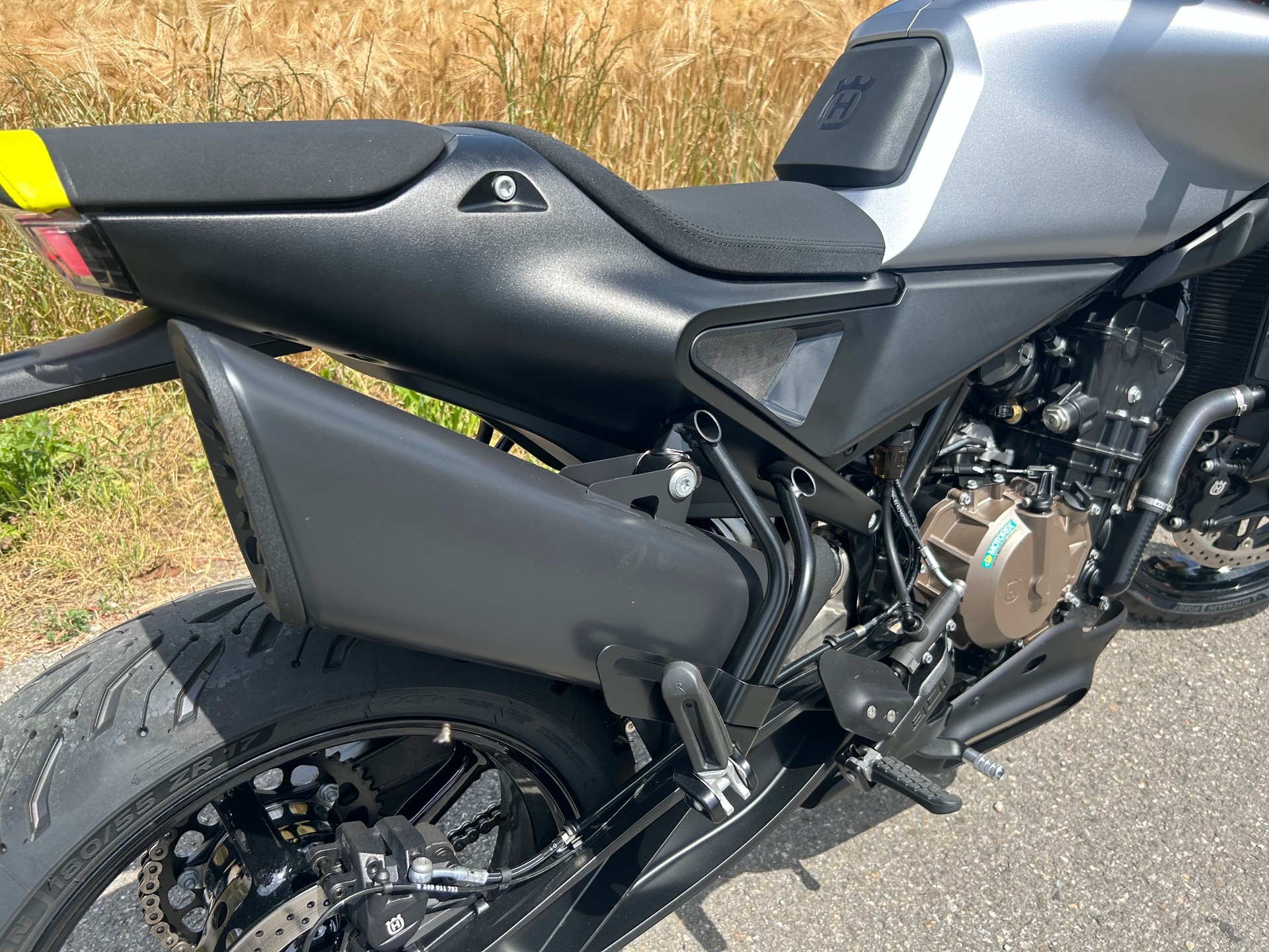 HUSQVARNA Vitpilen 801-image-3