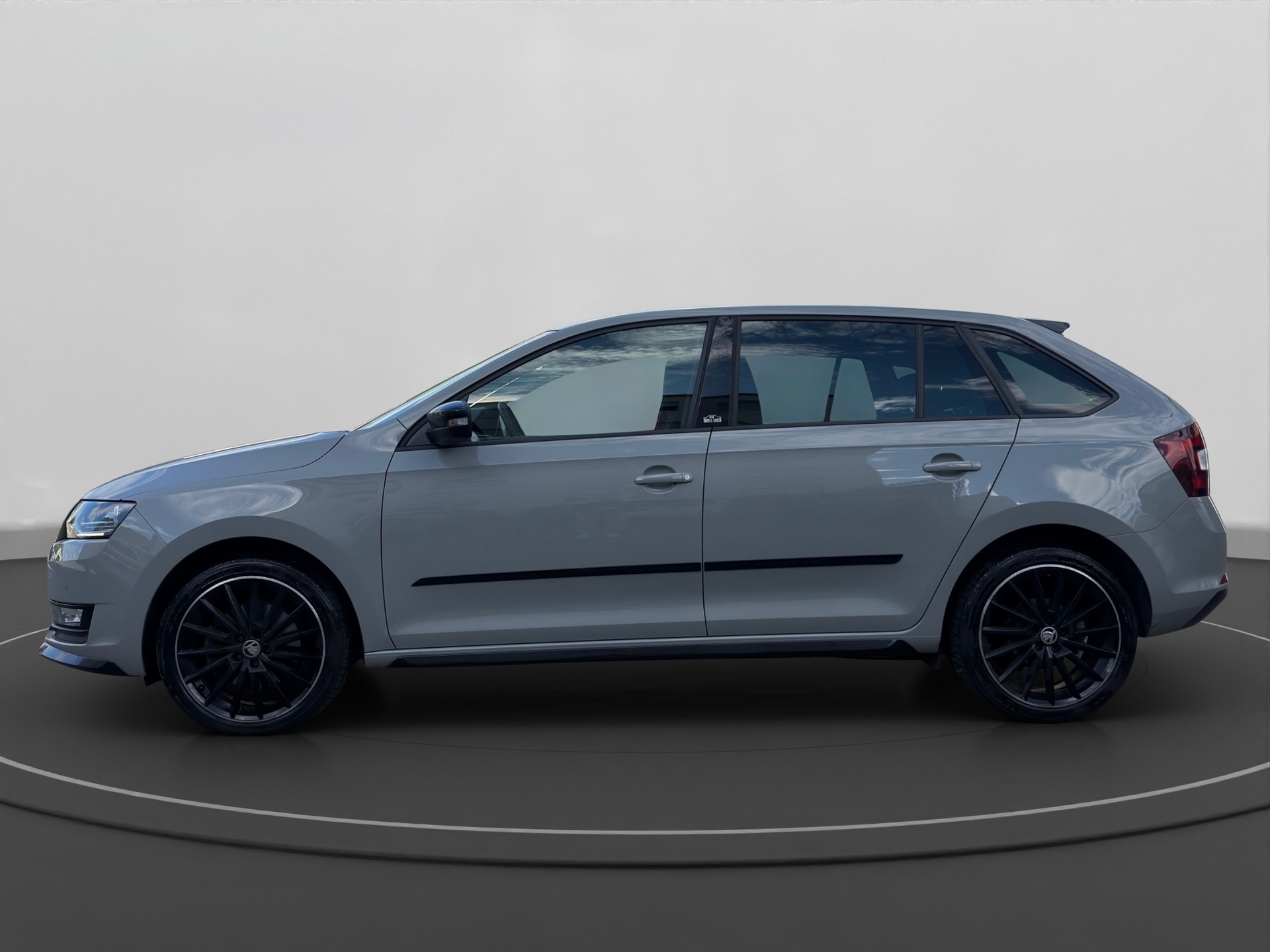 SKODA Rapid Spaceback 1.0 TSI Monte Carlo DSG-image-1