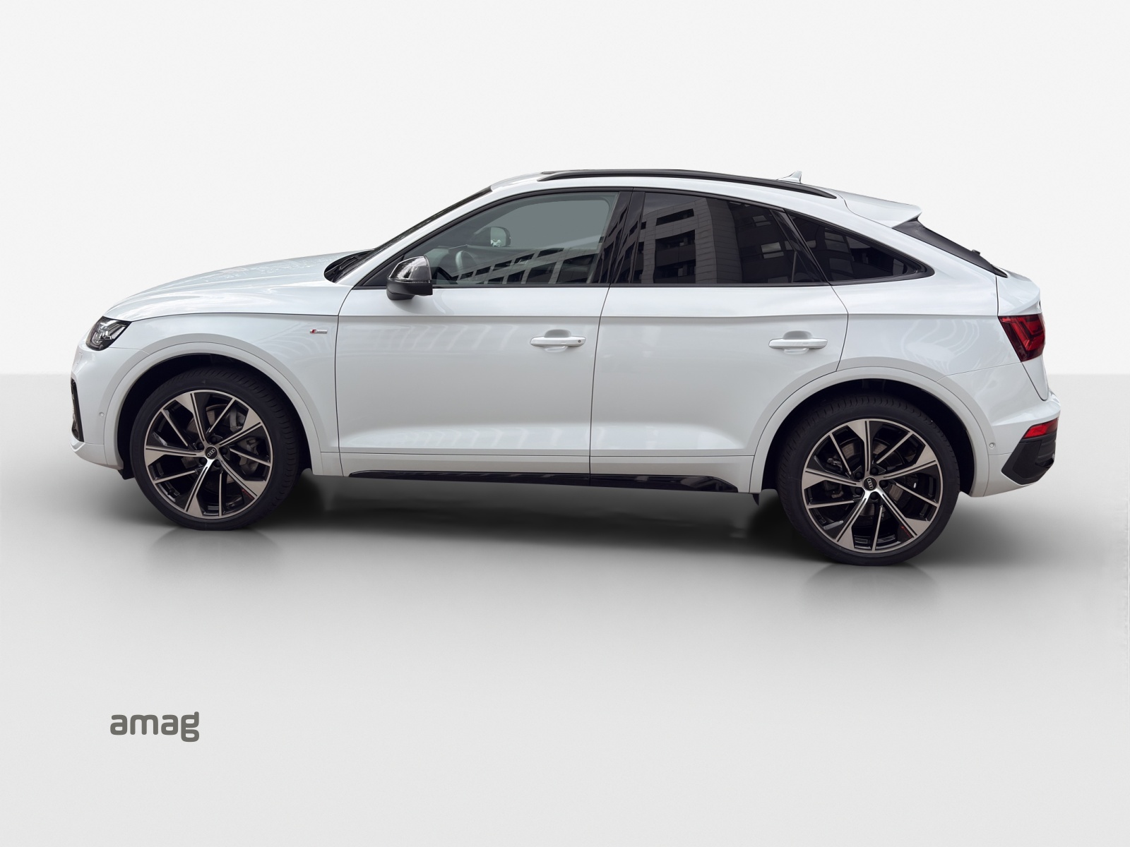 AUDI Q5 Sportback 45 TFSI S line quattro S-tronic-image-1