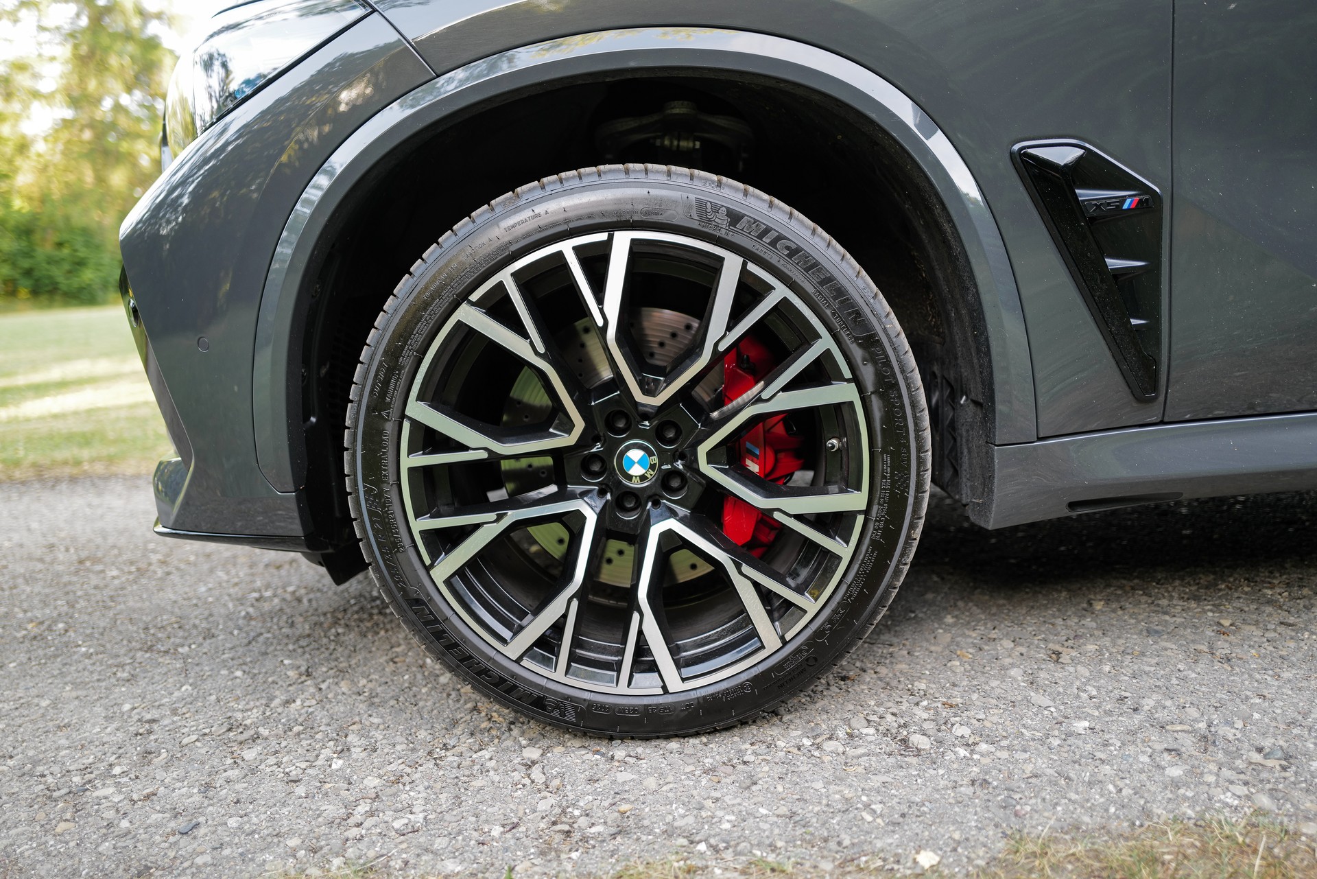 BMW M Competition-image-13