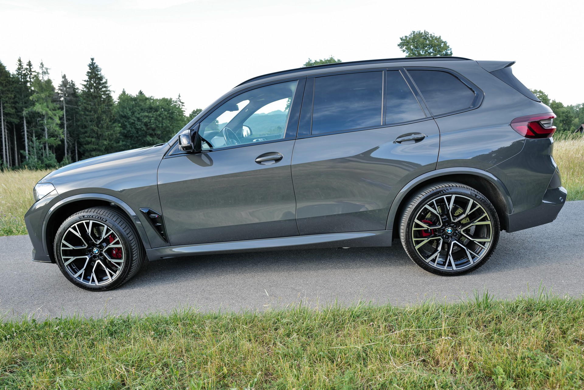 BMW M Competition-image-4