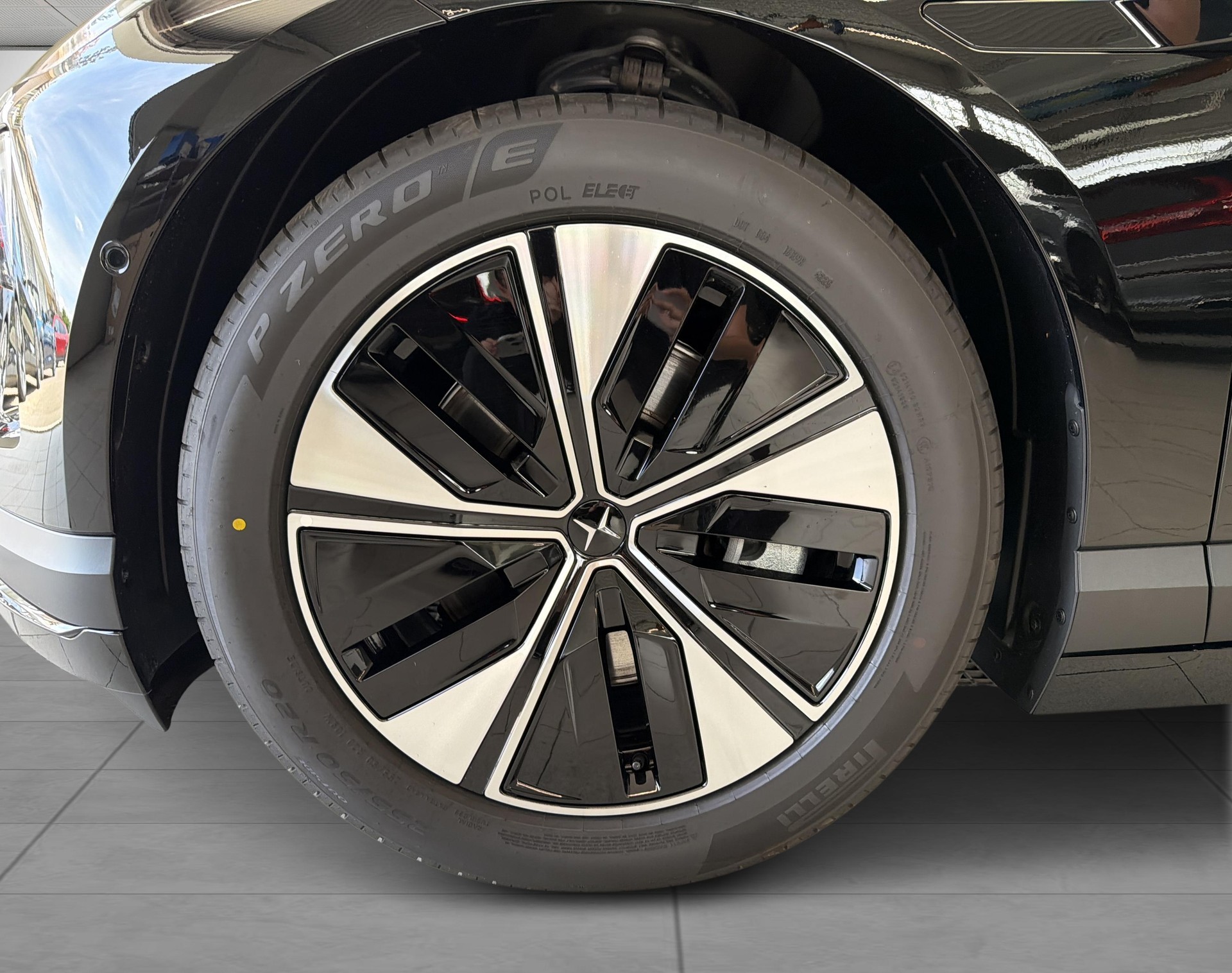 POLESTAR 4 Long Range Single Motor Prim-image-6