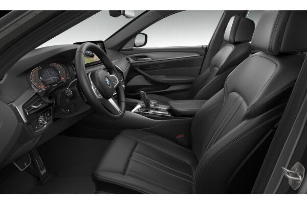 BMW 520d xDrive Touring-image-2