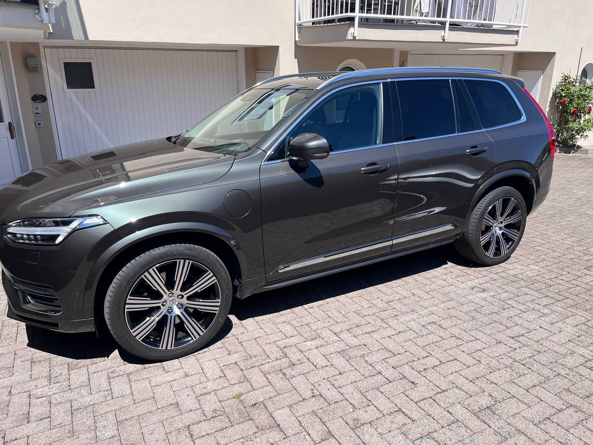 VOLVO 2.0 T8 TE Inscription 7P. eAWD-image-1