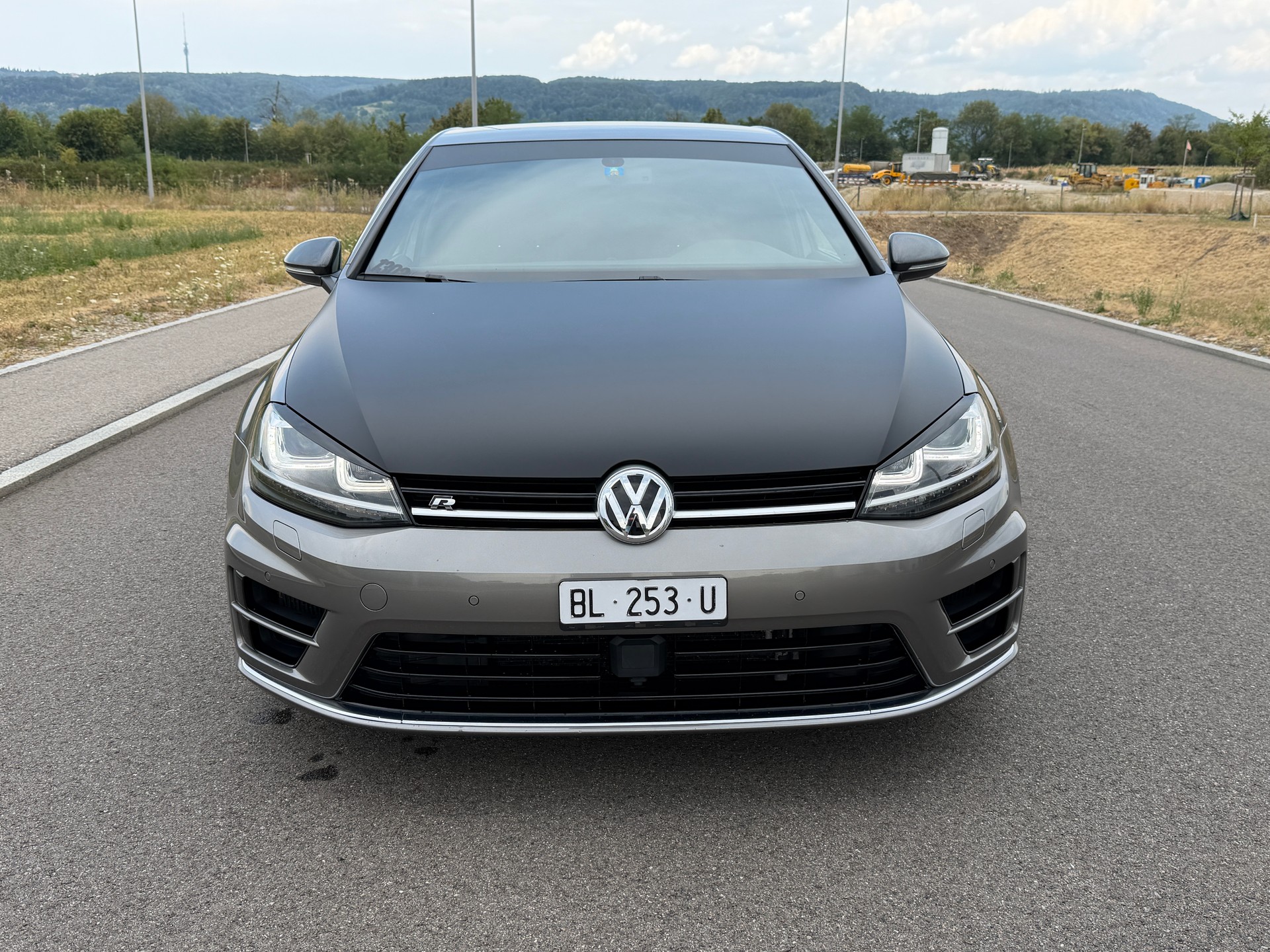 VW Golf 2.0 TSI R 4Motion DSG-image-3
