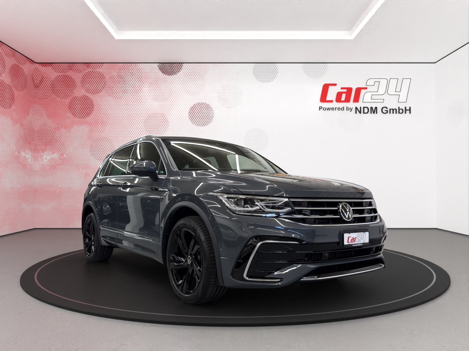 VW Tiguan 2.0 TDI SCR R-Line 4Motion DSG-image-2