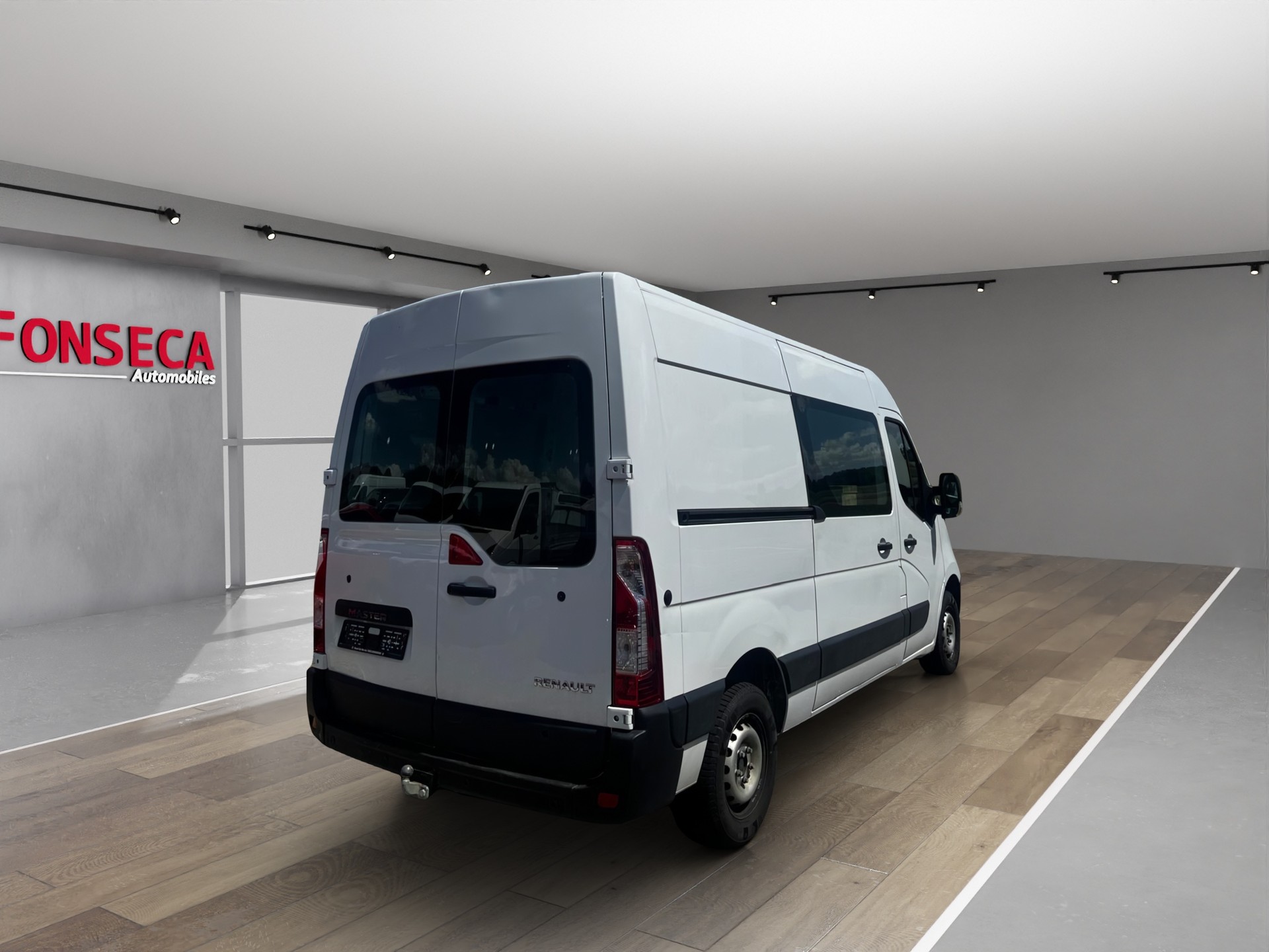 RENAULT Master T35 2.3dCi 130 L2H2-image-4