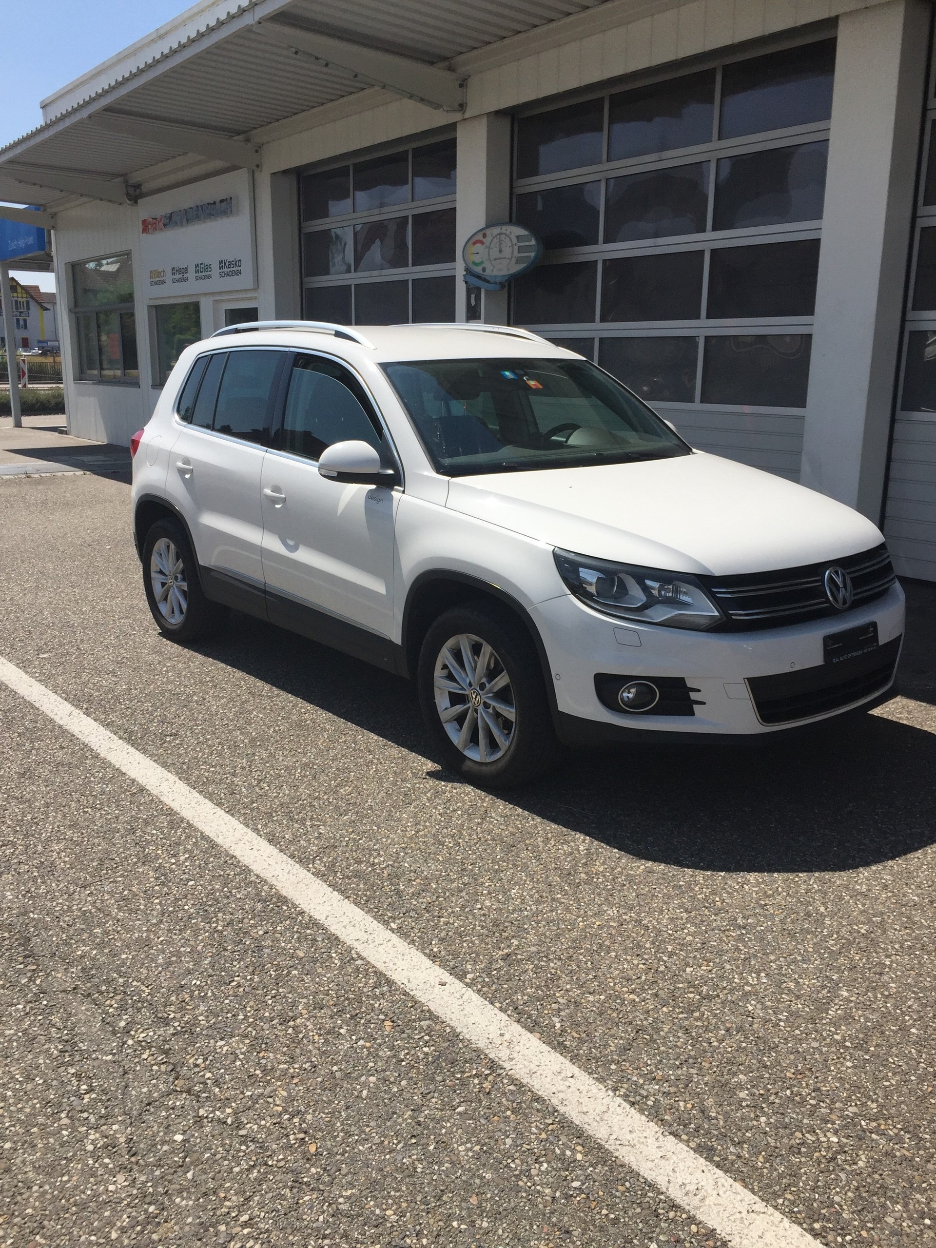 VW Tiguan 2.0 TSI Sport&Style 4Motion DSG-image-2
